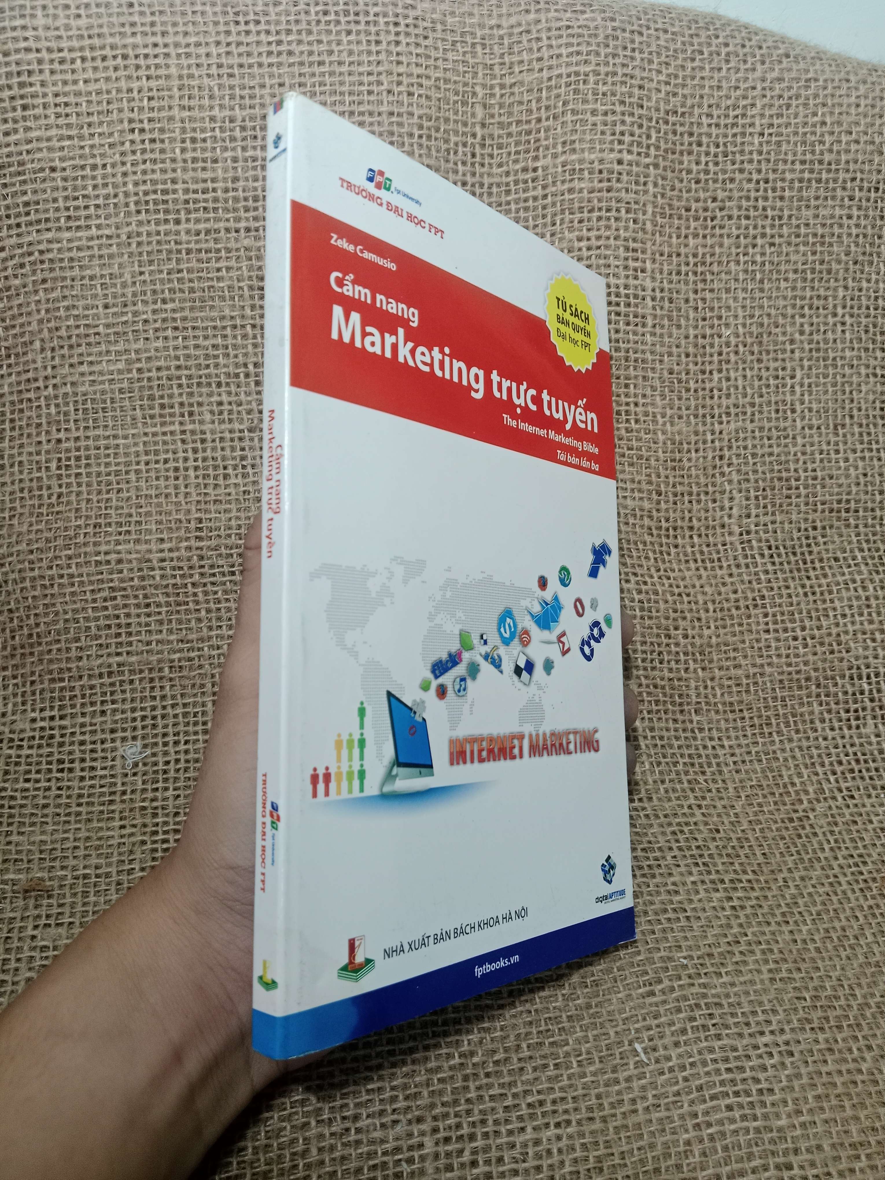 Cẩm nang Marketing trực tuyến 2016 mới 80% (Giáo trình đại học - cao đẳng) HLSC