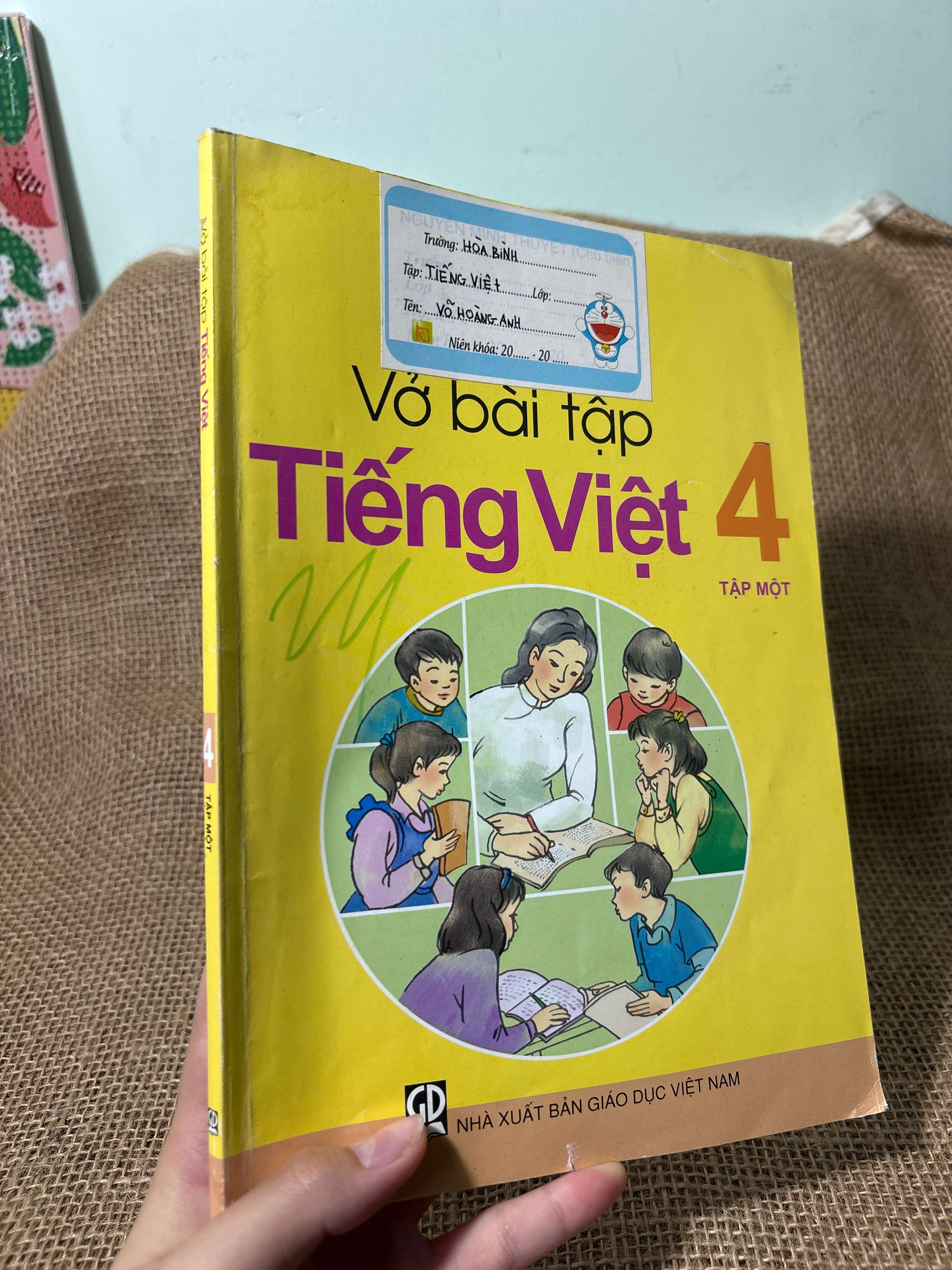 Vở bài tập tiếng Việt 4 tập một 2021 mới 70%, có chữ (Sách giáo khoa - giáo trình) HLSC