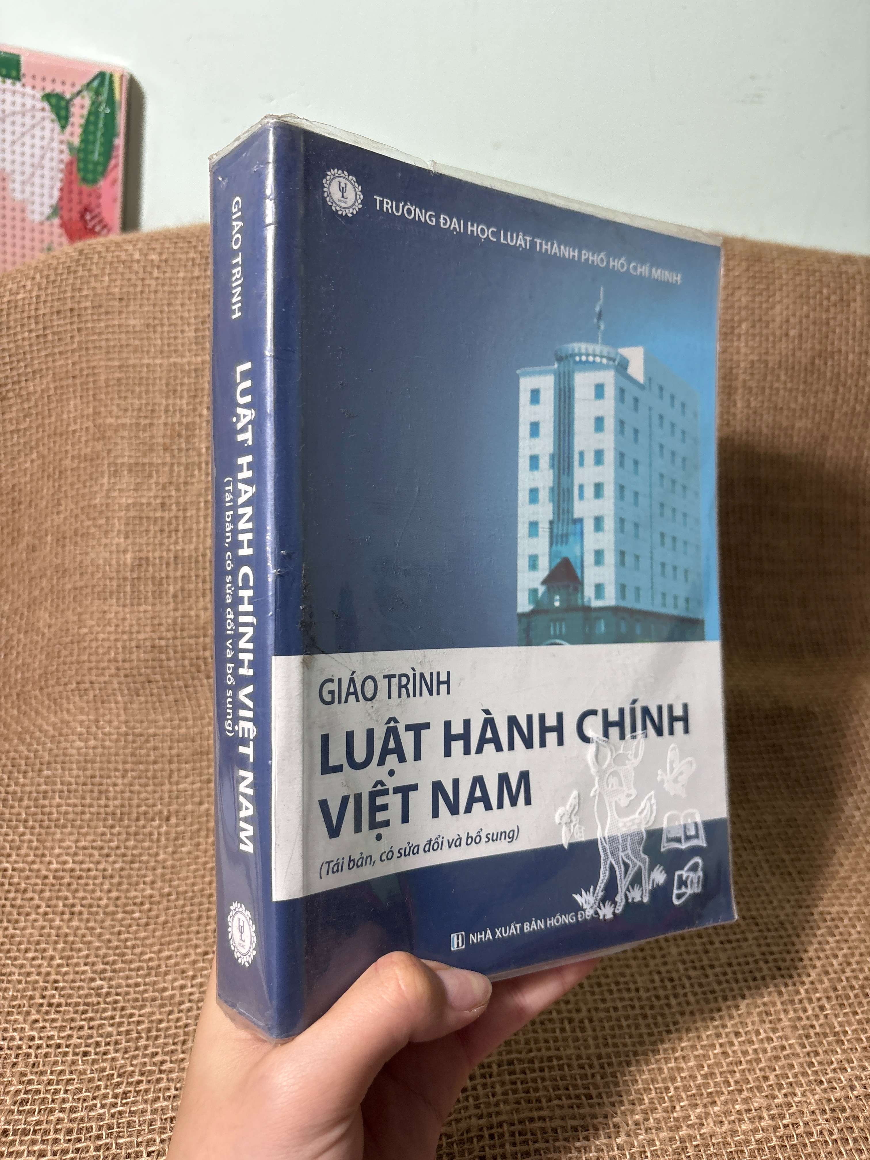 Giáo trình luật hành chính Việt Nam (tái bản, có sửa đổi và bổ sung) 2022 mới 80% (Giáo trình đại học - cao đẳng) HLSC