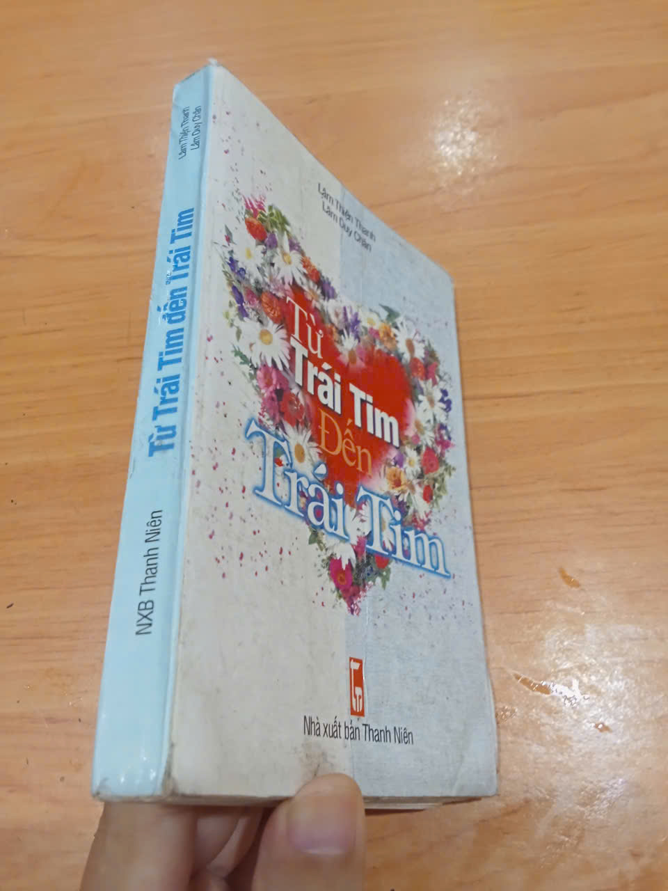 Từ Trái Tim Đến Trái Tim - Lê Khắc Hân 1999 mới 70%, tróc gáy (Sách văn học) HCM (MVB)