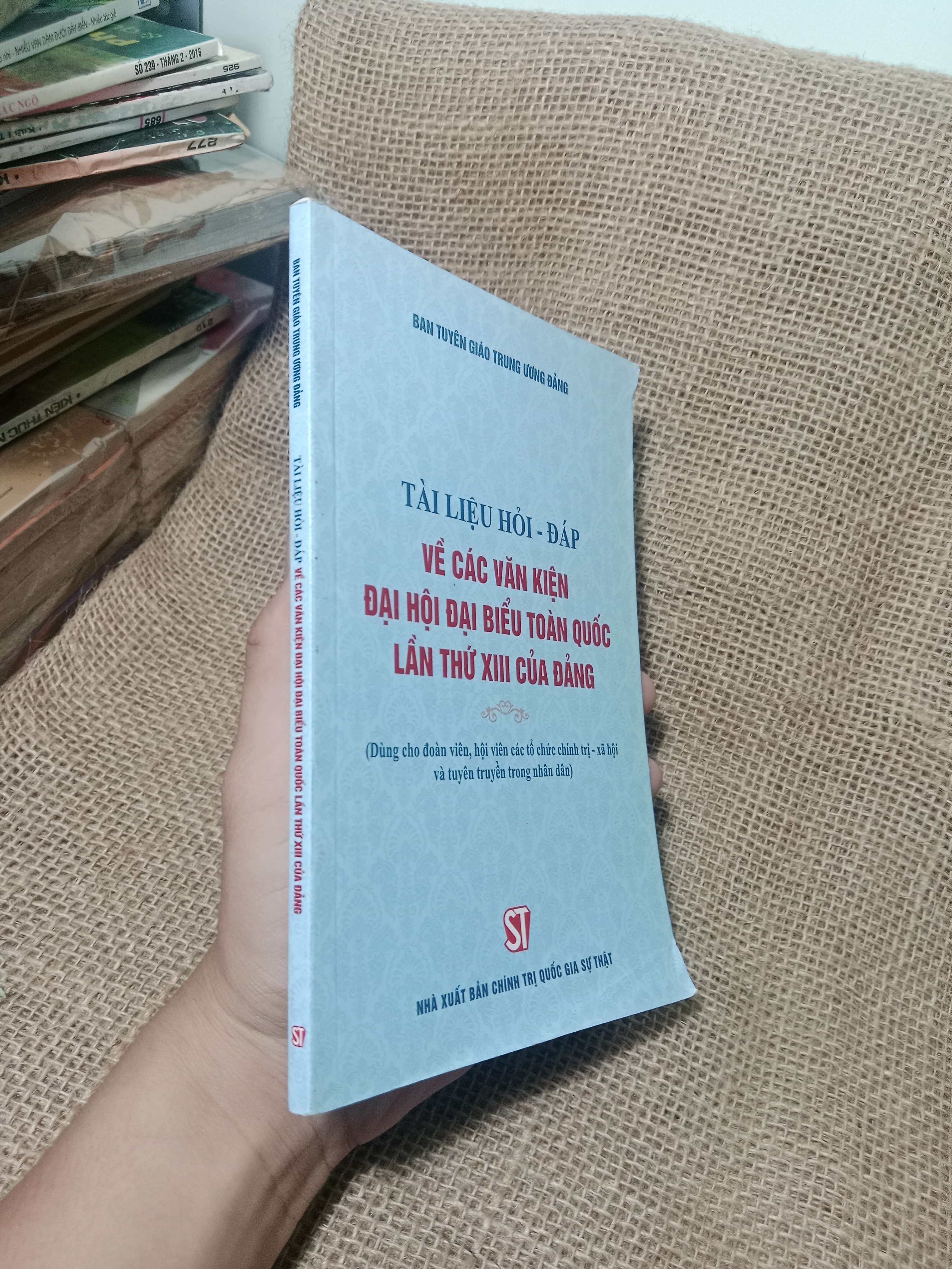 Tài liệu hỏi-đáp về các văn kiện đại hội đại biểu toàn quốc lần thứ XIII của Đảng 2021 mới 80% (Sách chính trị - pháp lý) HLSC