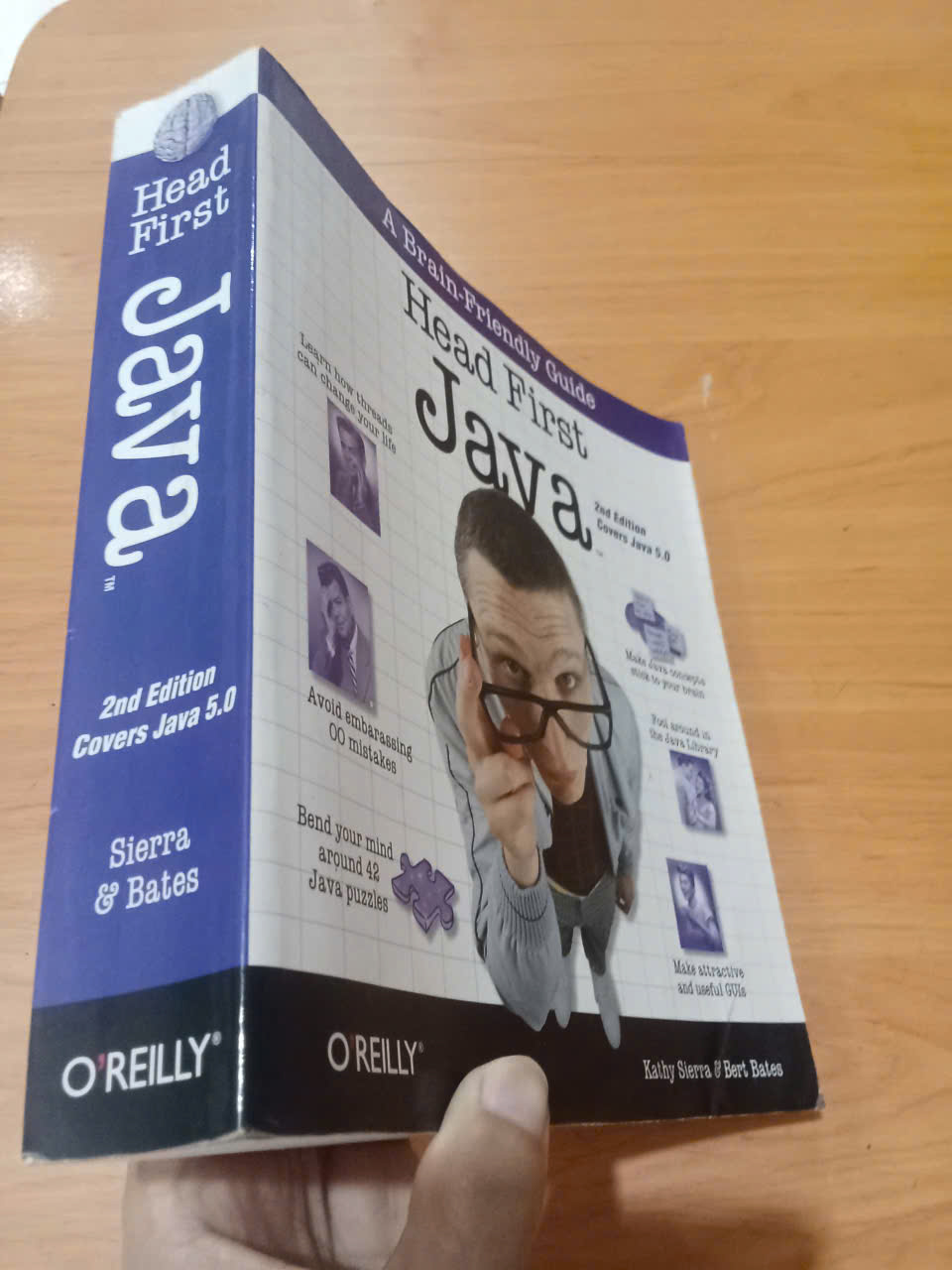 Head first Java (2nd edition - covers Java 5.0) - Sierra, Bates 2005 mới 80% (Sách công nghệ thông tin) HCM (MVB)