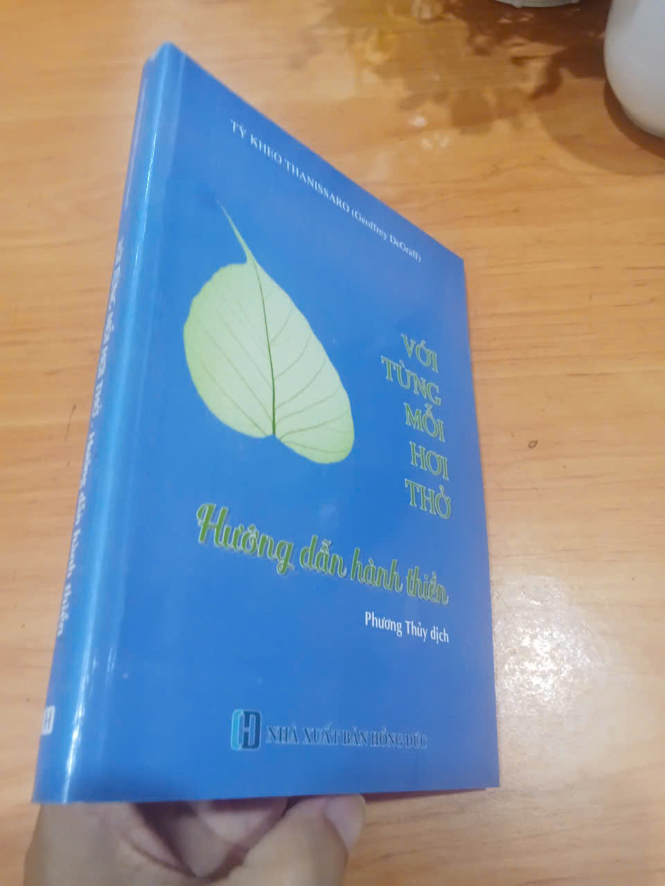 Với từng mỗi hơi thở - Hướng dẫn hành thiền 2020 mới 80% (Sách tôn giáo - tâm linh) HCM (MVB)
