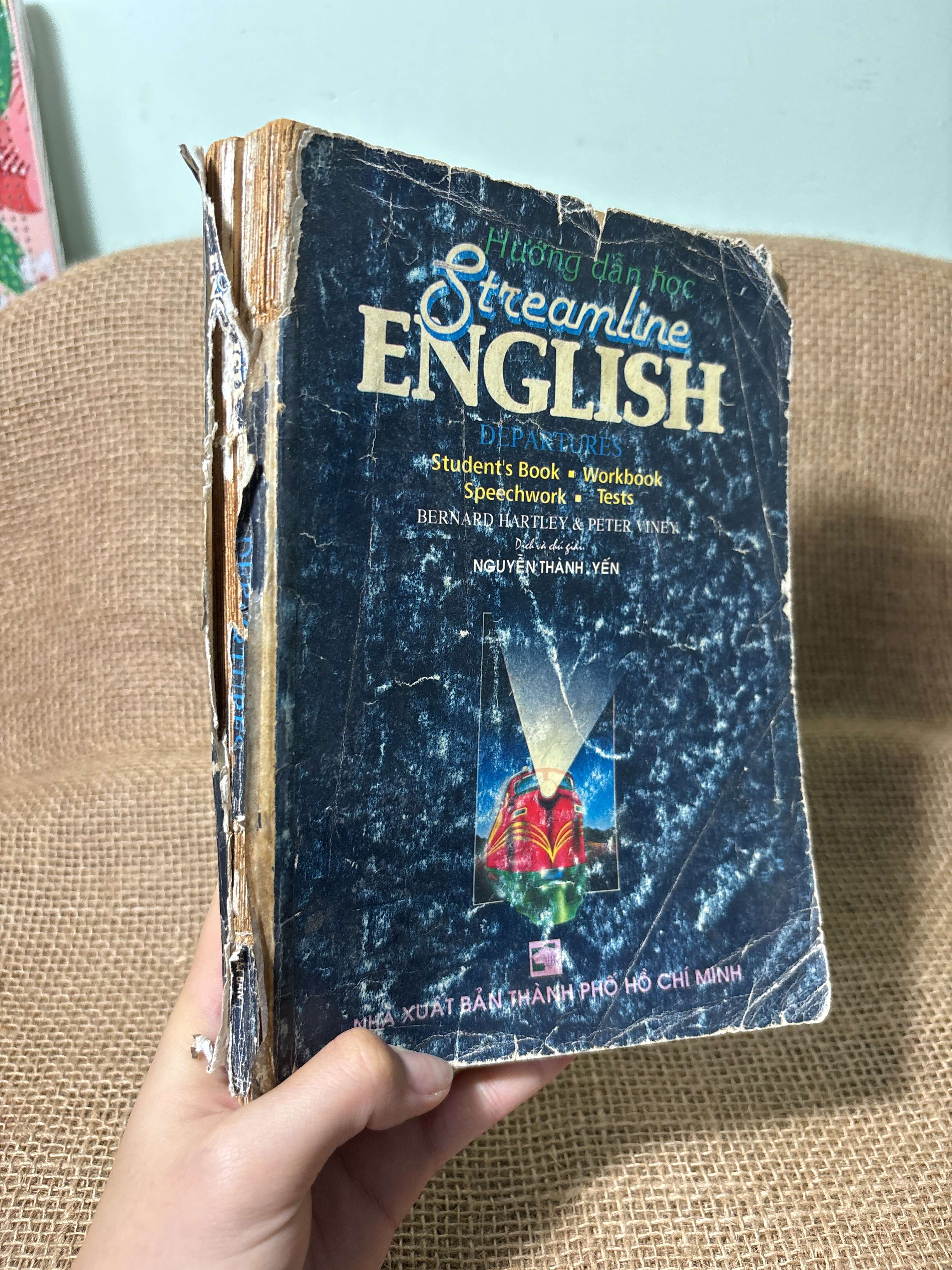 Streamline English Departures - Bernard Hartley, Peter Viney 2000 mới 70%, tróc gáy (Sách tự học tiếng Anh) HLSC