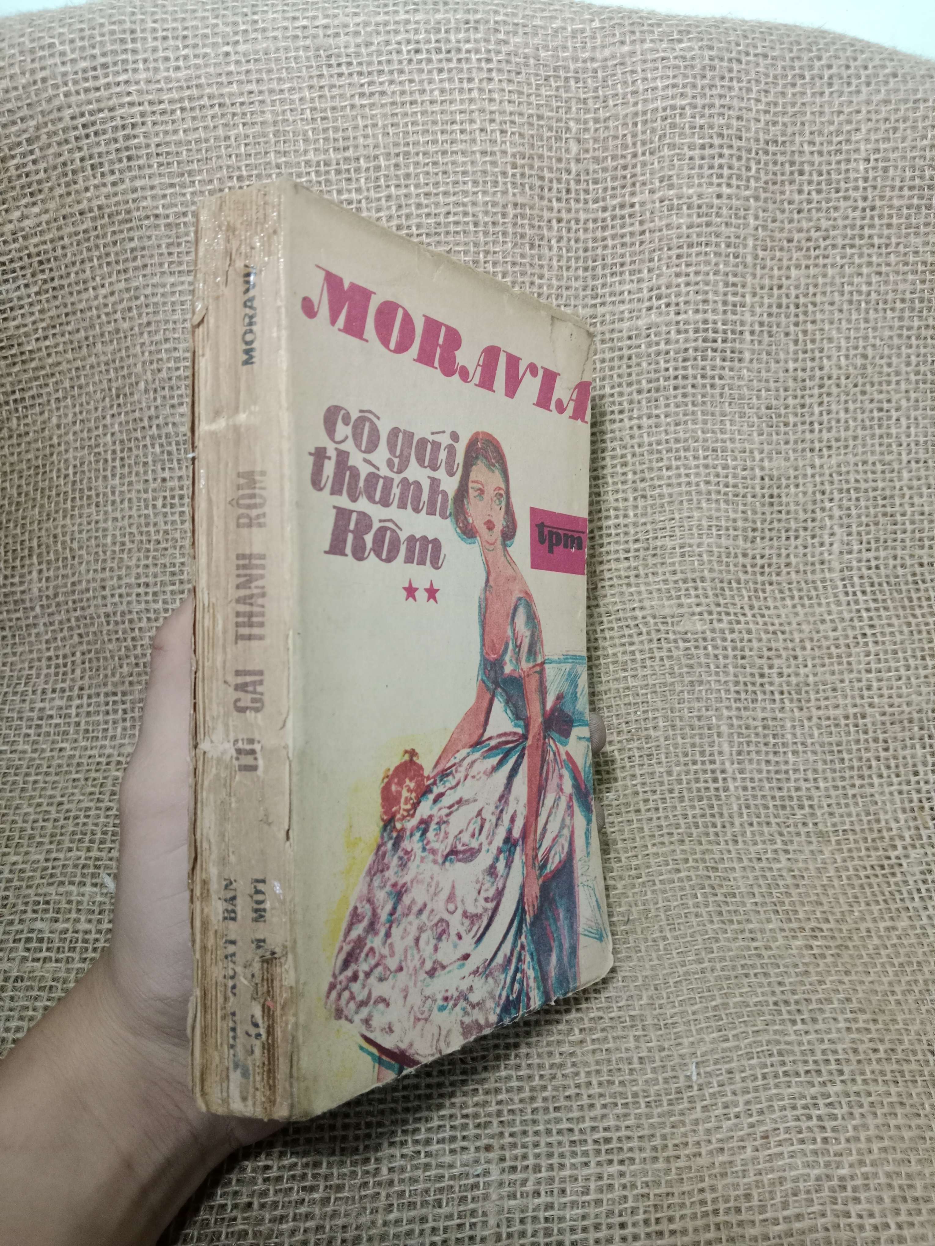 Cô gái thành Rôm tập 2 - Moravia 1988 mới 70%, tróc gáy (Sách văn học) HLSC