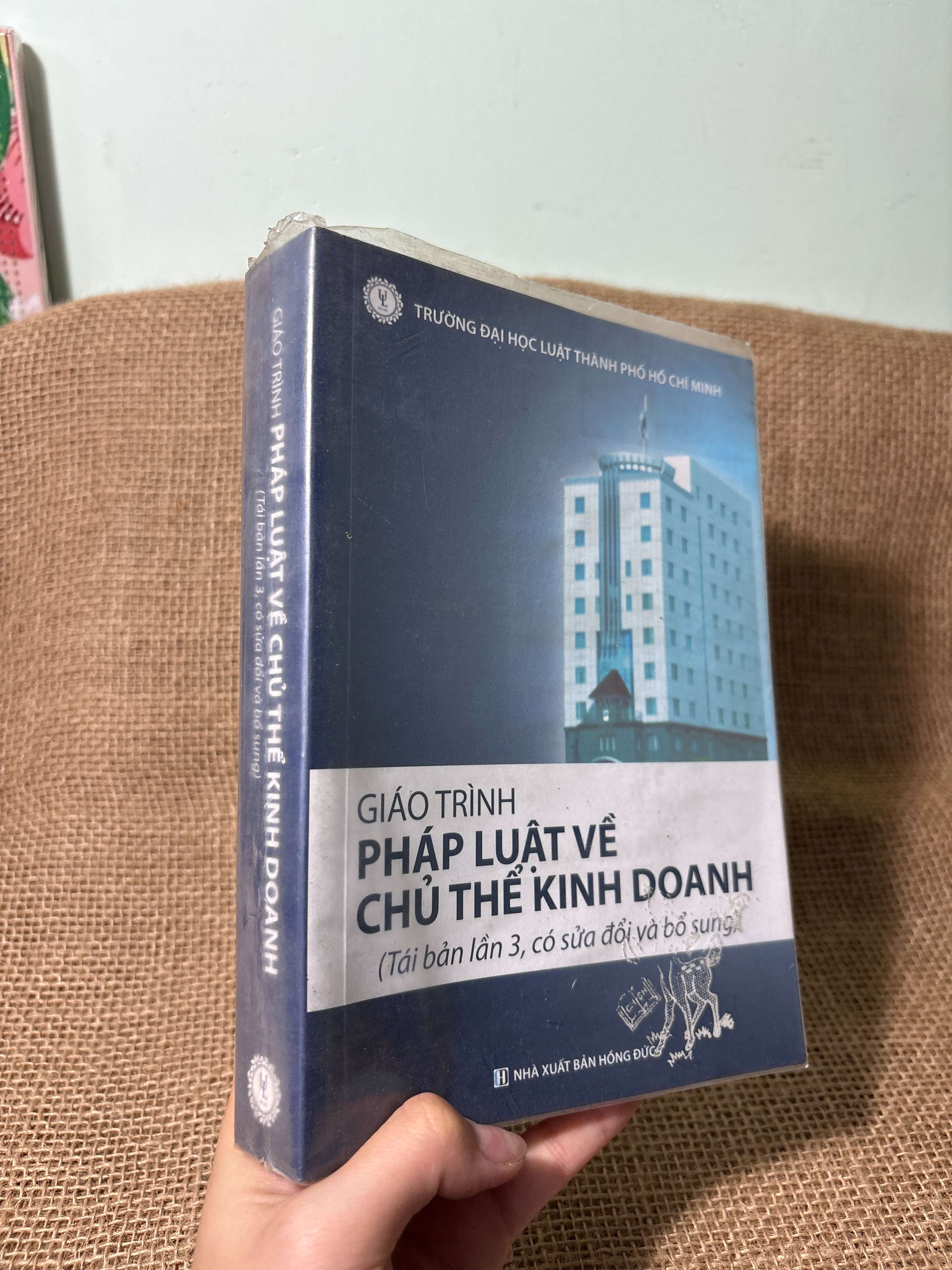 Giáo trình pháp luật về chủ thể kinh doanh (tái bản lần 3, có sửa đổi và bổ sung) 2023 mới 80% (Giáo trình đại học - cao đẳng) HLSC