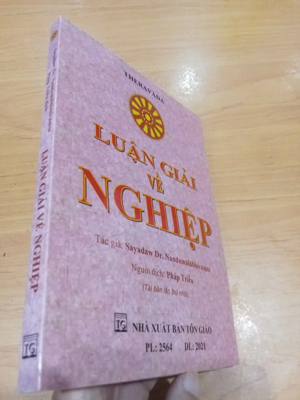 Luận giải về nghiệp - Sayadaw Dr. Nandamālābhivaṃsa 2021 mới 80% (Sách tôn giáo - tâm linh) HCM (MVB)