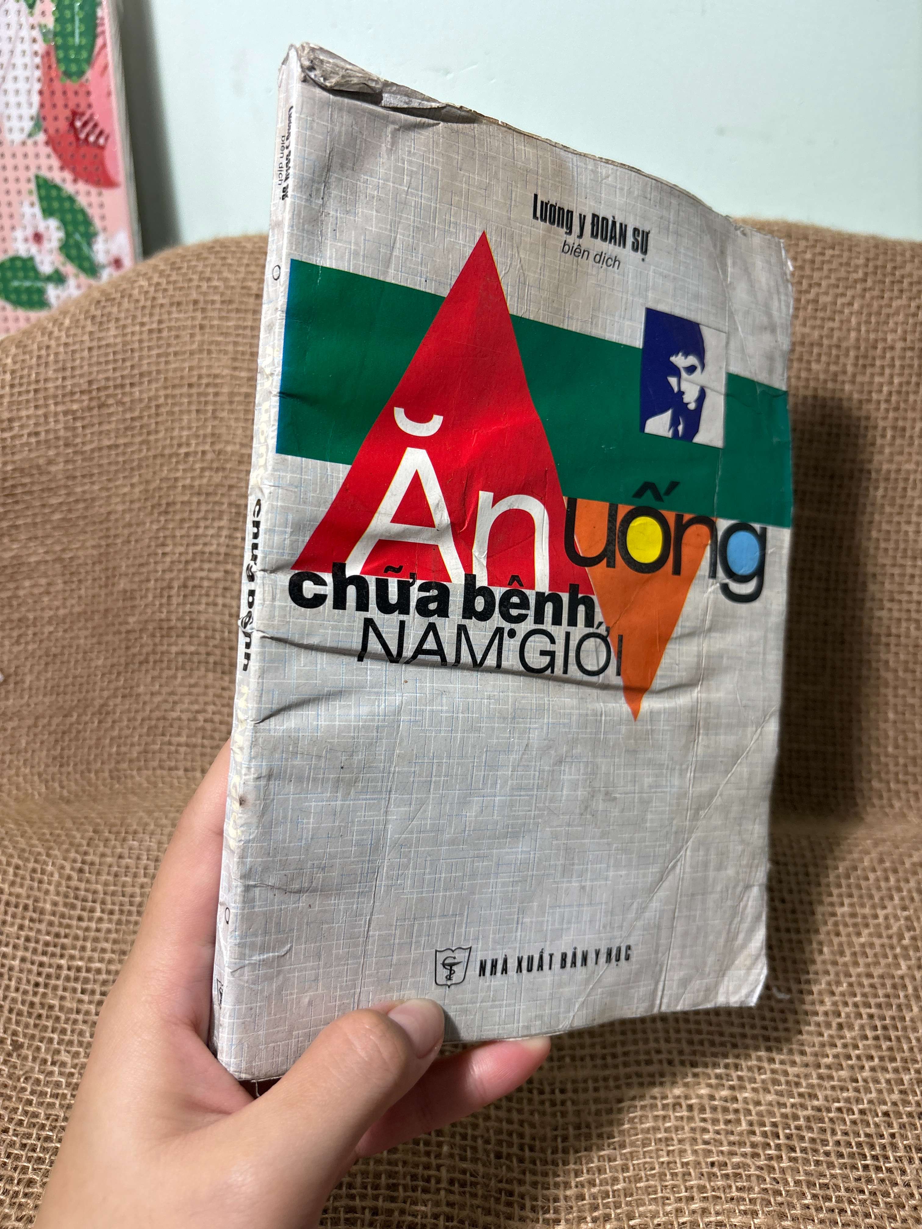 Ăn uống chữa bệnh nam giới - Đoàn Sự 2006 mới 70%, có vệt nước, bị ẩm (Sách Y học - Sức khỏe - Thể thao) HLSC