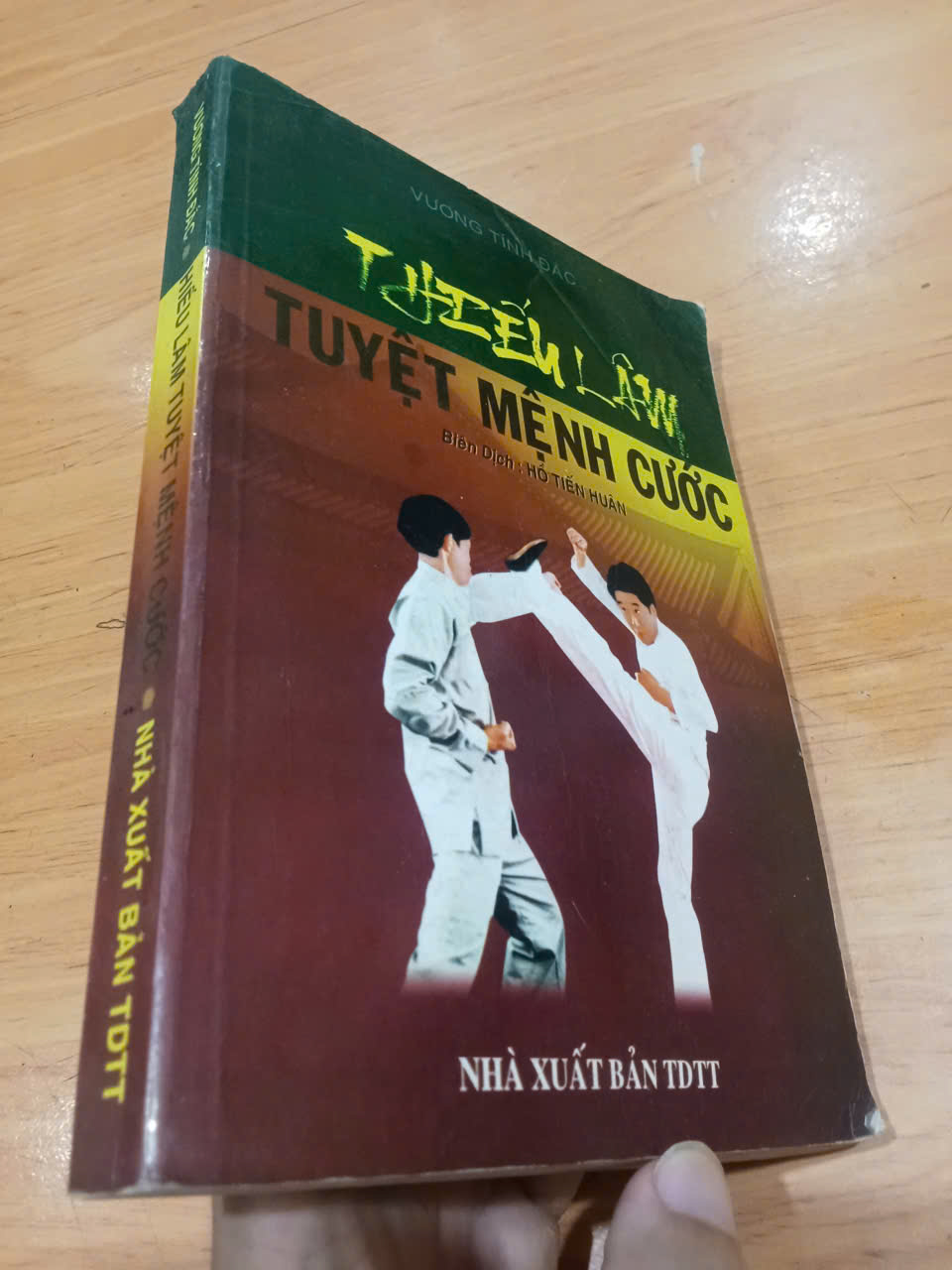 Thiếu lâm tuyệt mệnh cước - Vương Tính Đắc 2004 mới 80% (Sách kiến thức tổng hợp) HCM (MVB)