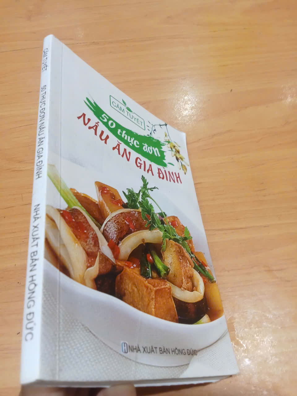 50 thực đơn nấu ăn gia đình - Cẩm Tuyết 2023 mới 80% (Sách kiến thức tổng hợp) HCM (MVB)