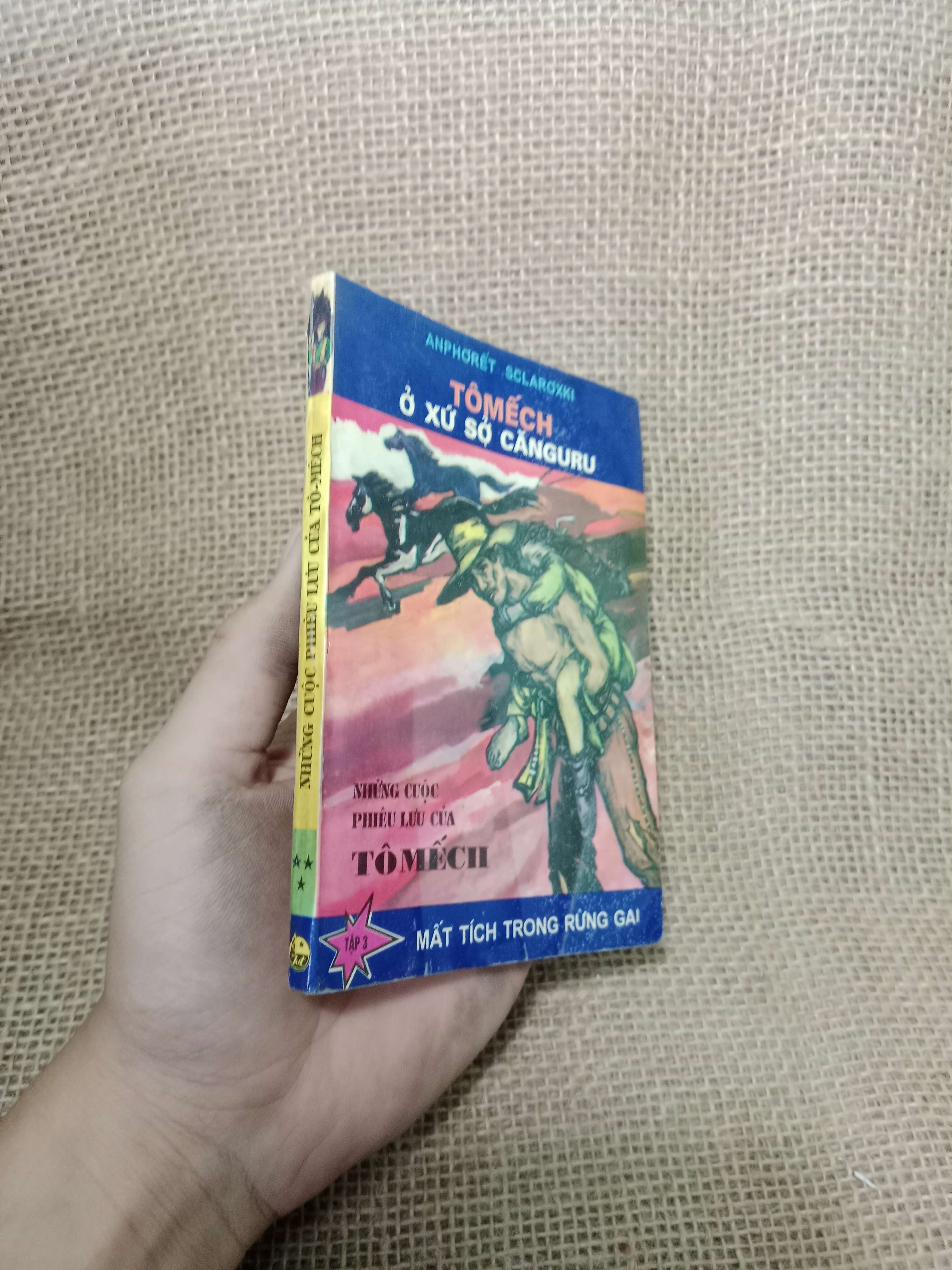 Những cuộc phiêu lưu của Tô-mếch: Ở xứ sở căngguru - An-phơ-rết Scla-rơ-xki 1996 mới 80% (Sách văn học) HLSC