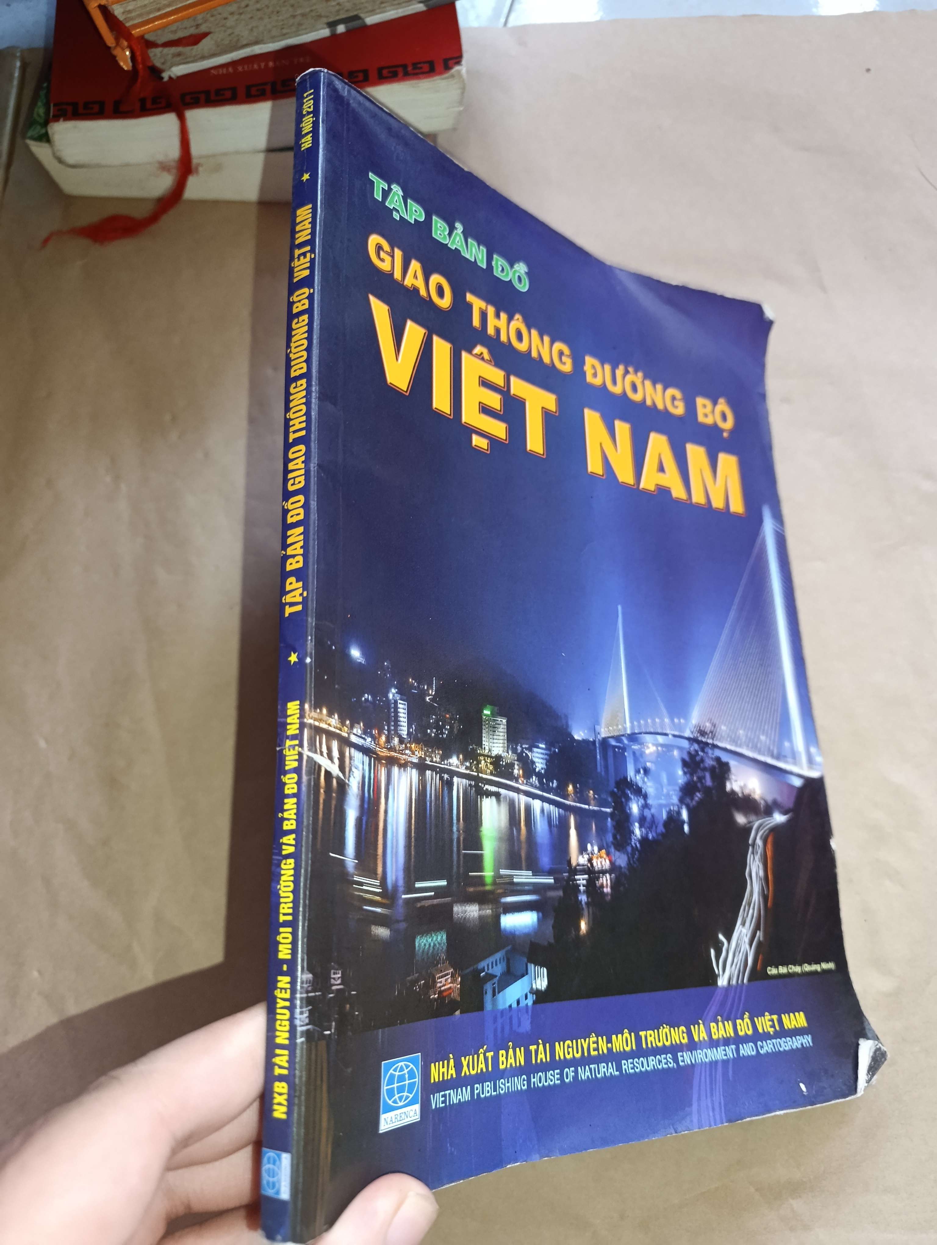 Tập bản đồ giao thông đường bộ Việt Nam 2010 (Sách kiến thức tổng hợp) Mới 80% GZB