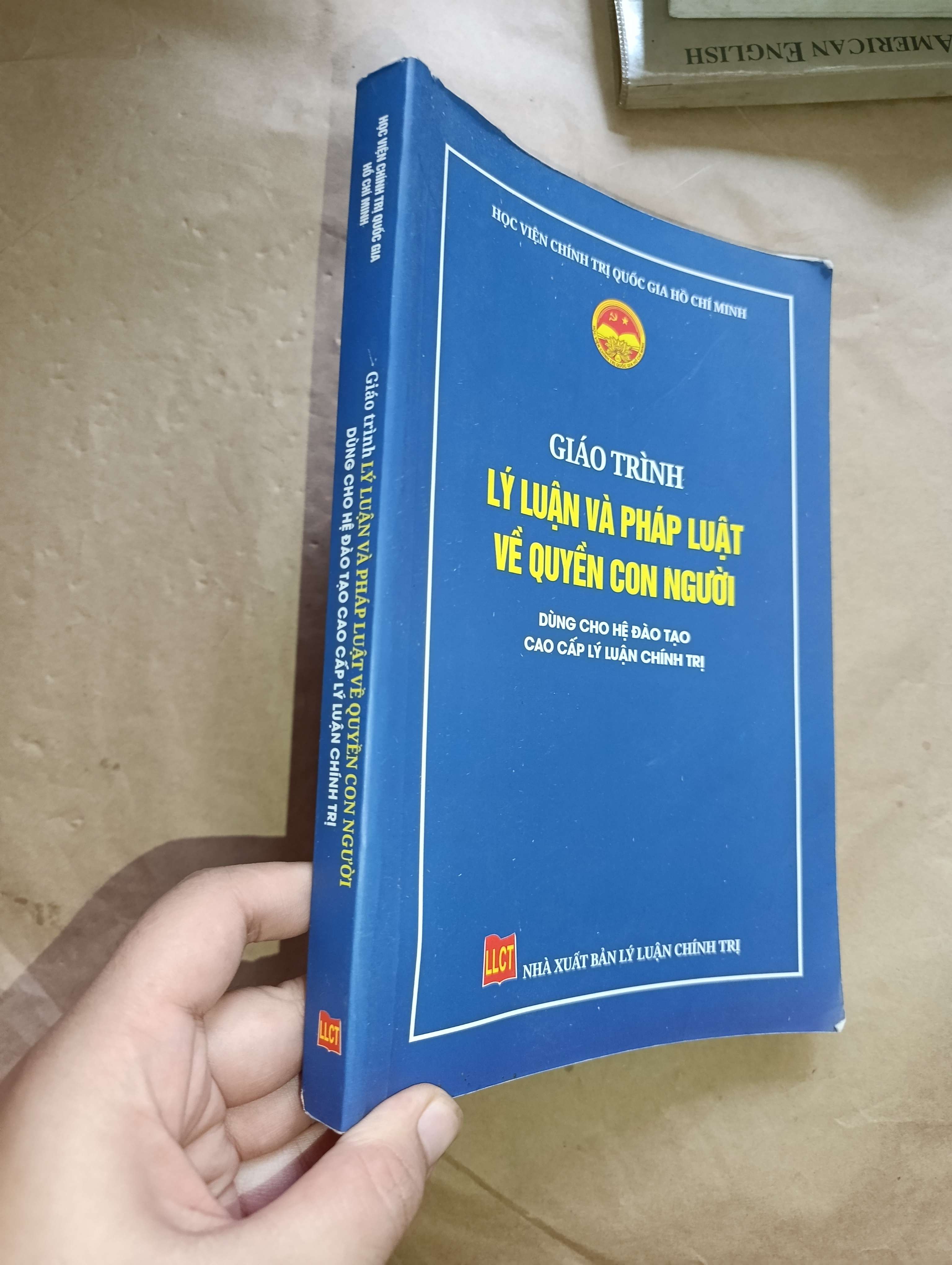 Giáo trình lý luận và pháp luật về quyền con người 2023 (Giáo trình đại học - cao đẳng) Mới 80% GZB
