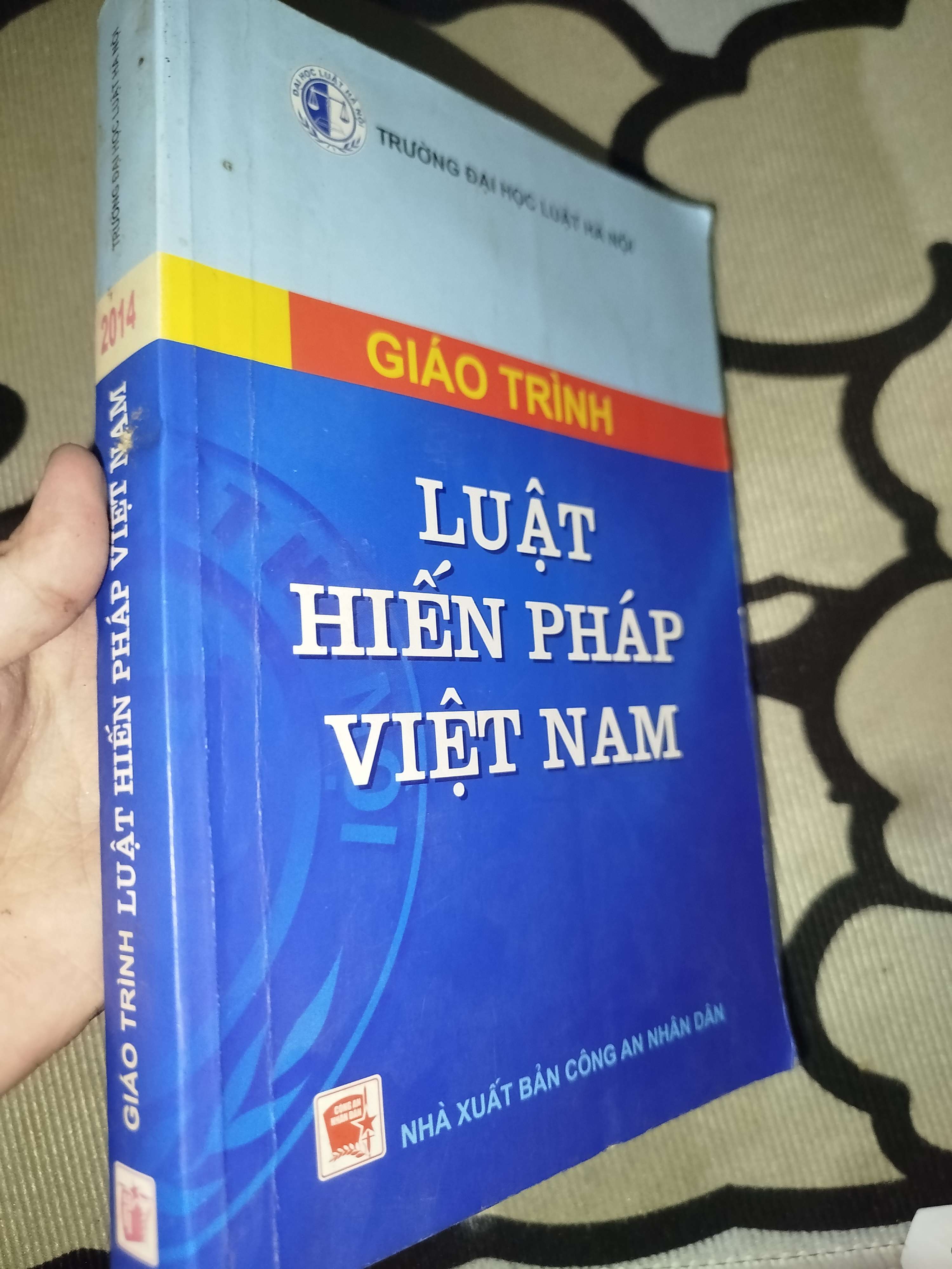 Giáo trình luật hiến pháp Việt Nam 2014 2014 (Giáo trình đại học - cao đẳng) Mới 80% GZB