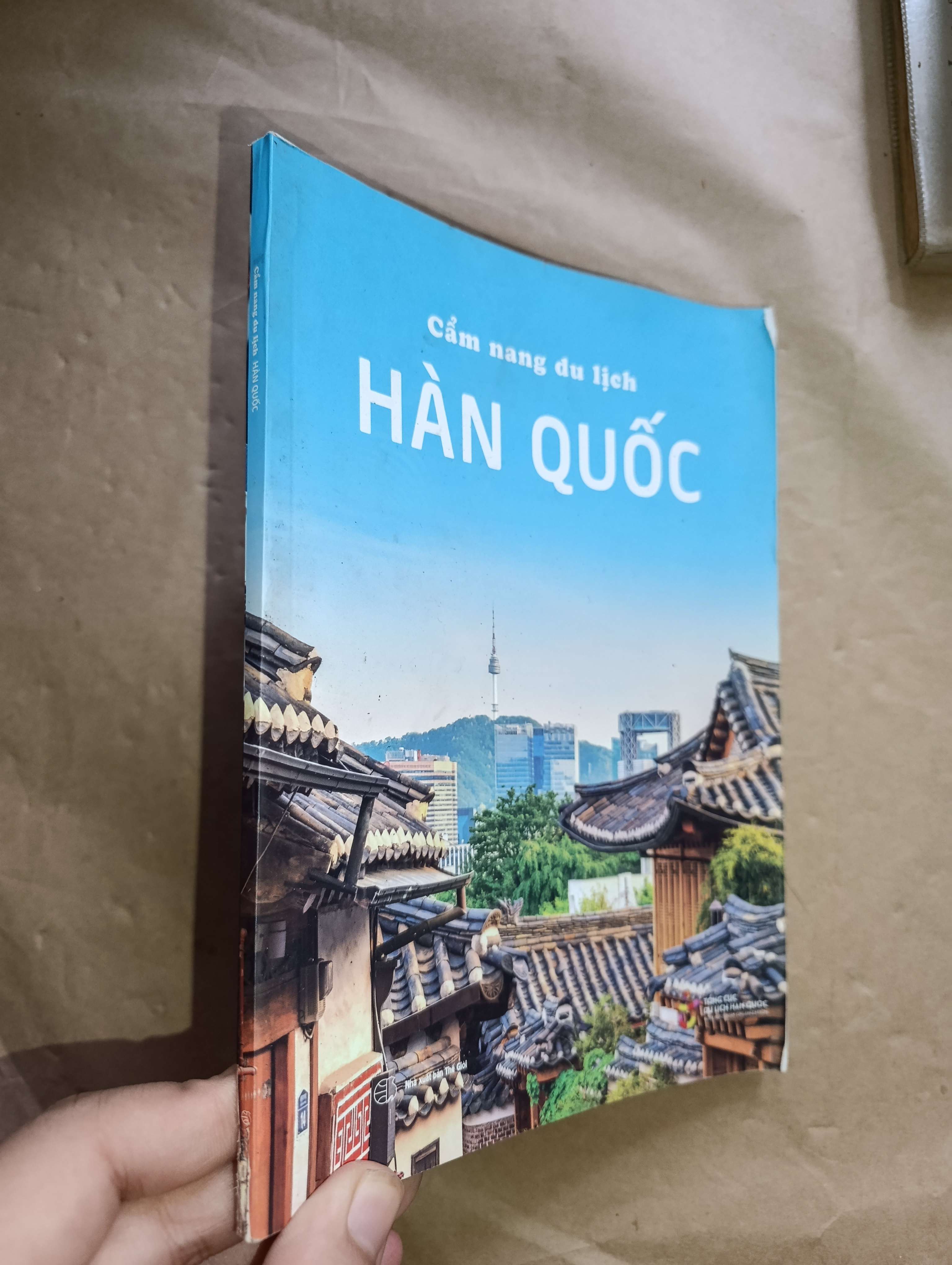 Cẩm nang du lịch Hàn Quốc 2018 (Sách kiến thức tổng hợp) Mới 80% GZB