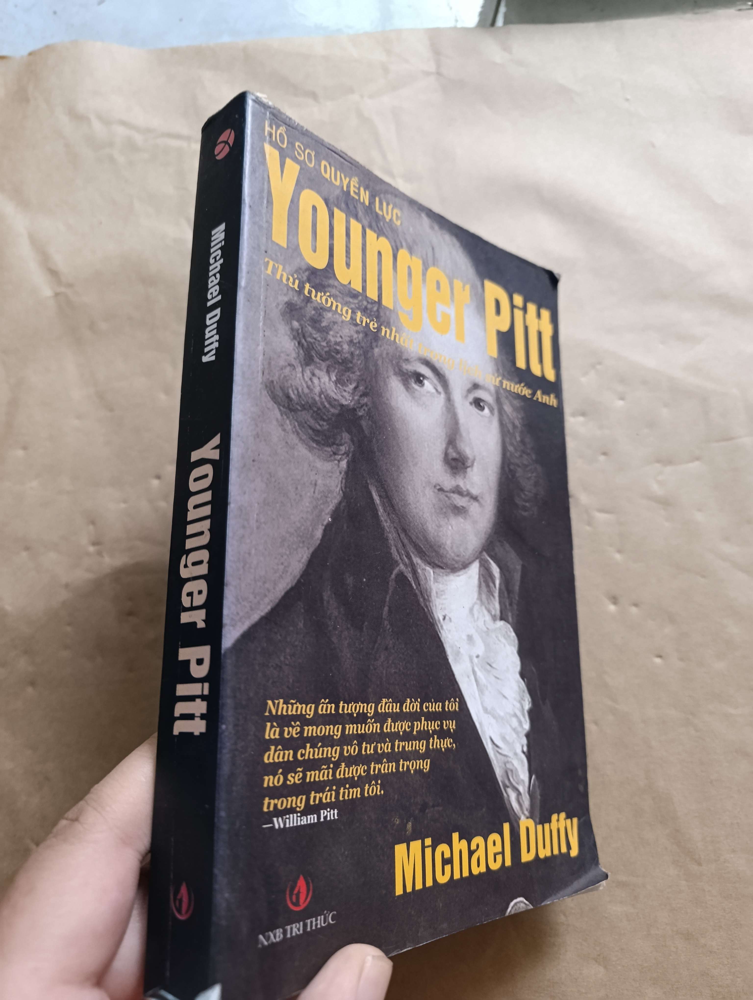 Younger Pitt - Michael Duffy 2009 (Sách văn học) Mới 80% GZB
