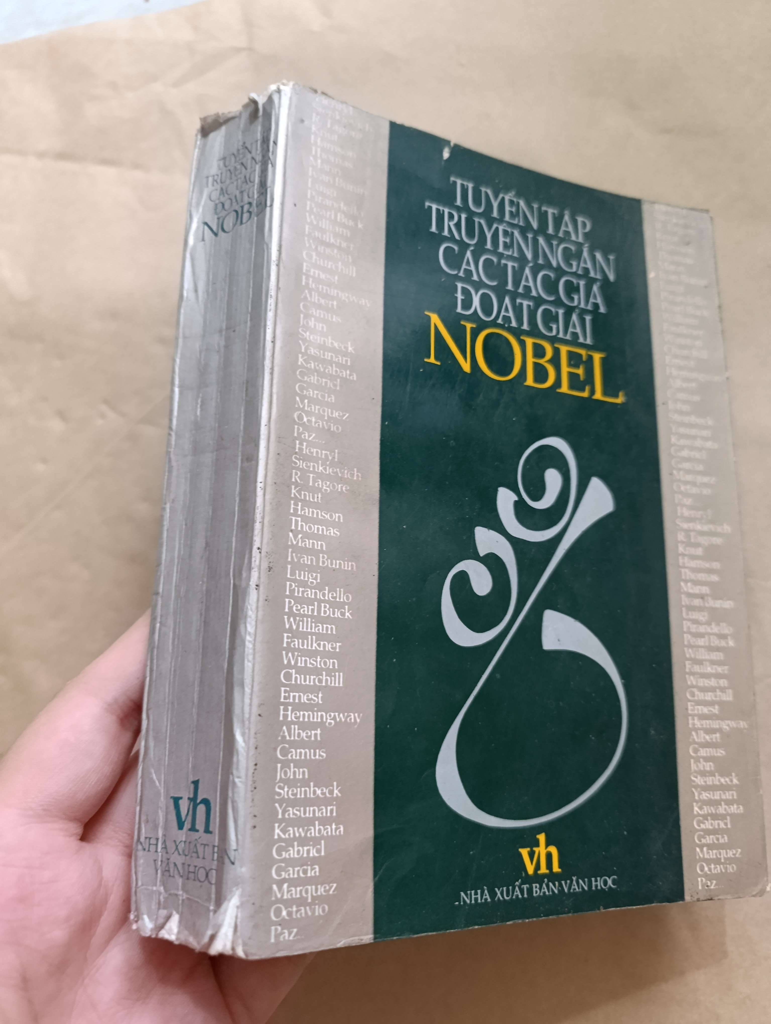 Tuyển tập truyện ngắn các tác giả đoạt giải Nobel 1998 (Sách văn học) Mới 80% GZB