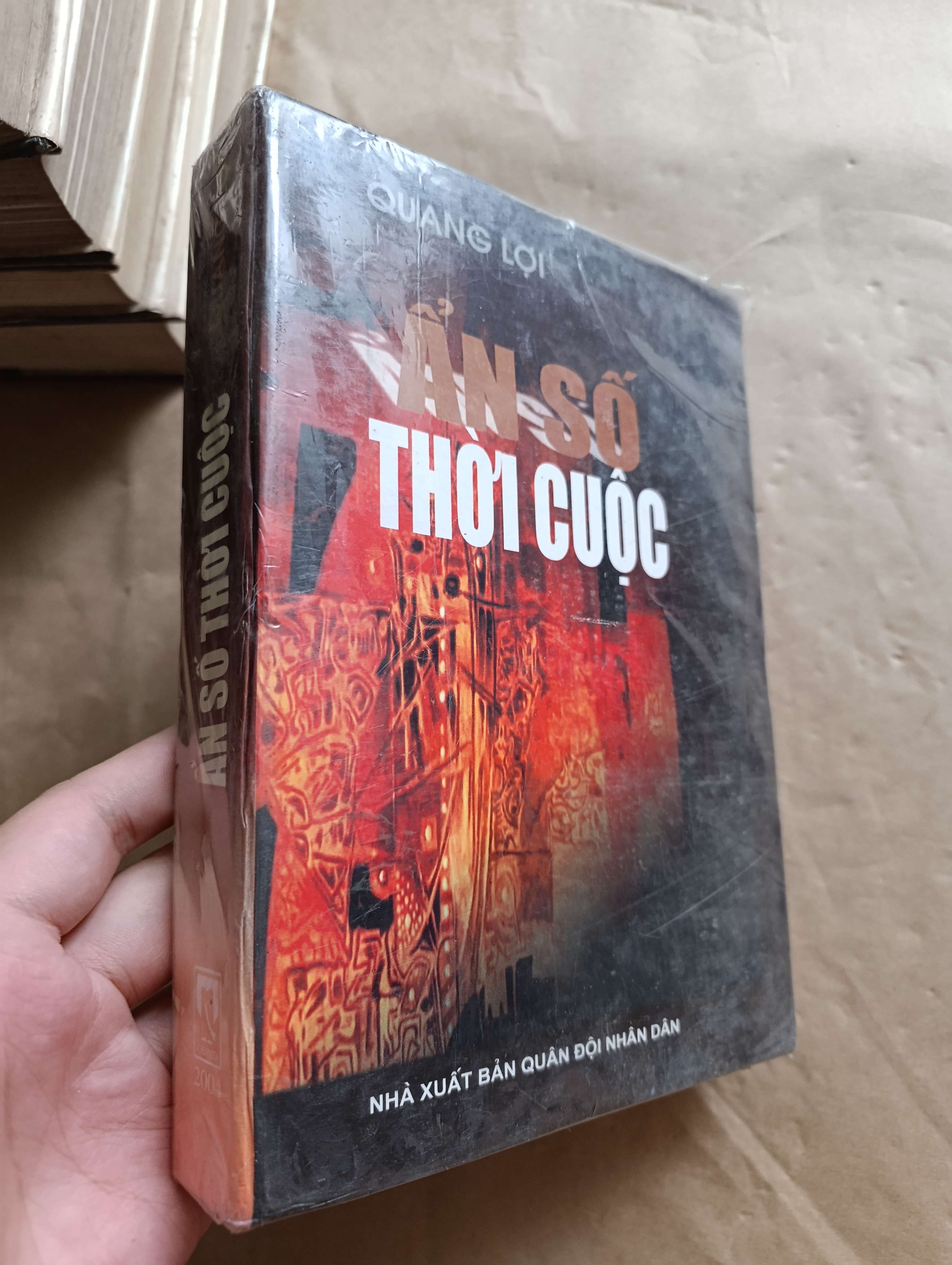 Ẩn số thời cuộc - Quang Lợi 2004 (Sách lịch sử - triết học) Mới 80% GZB