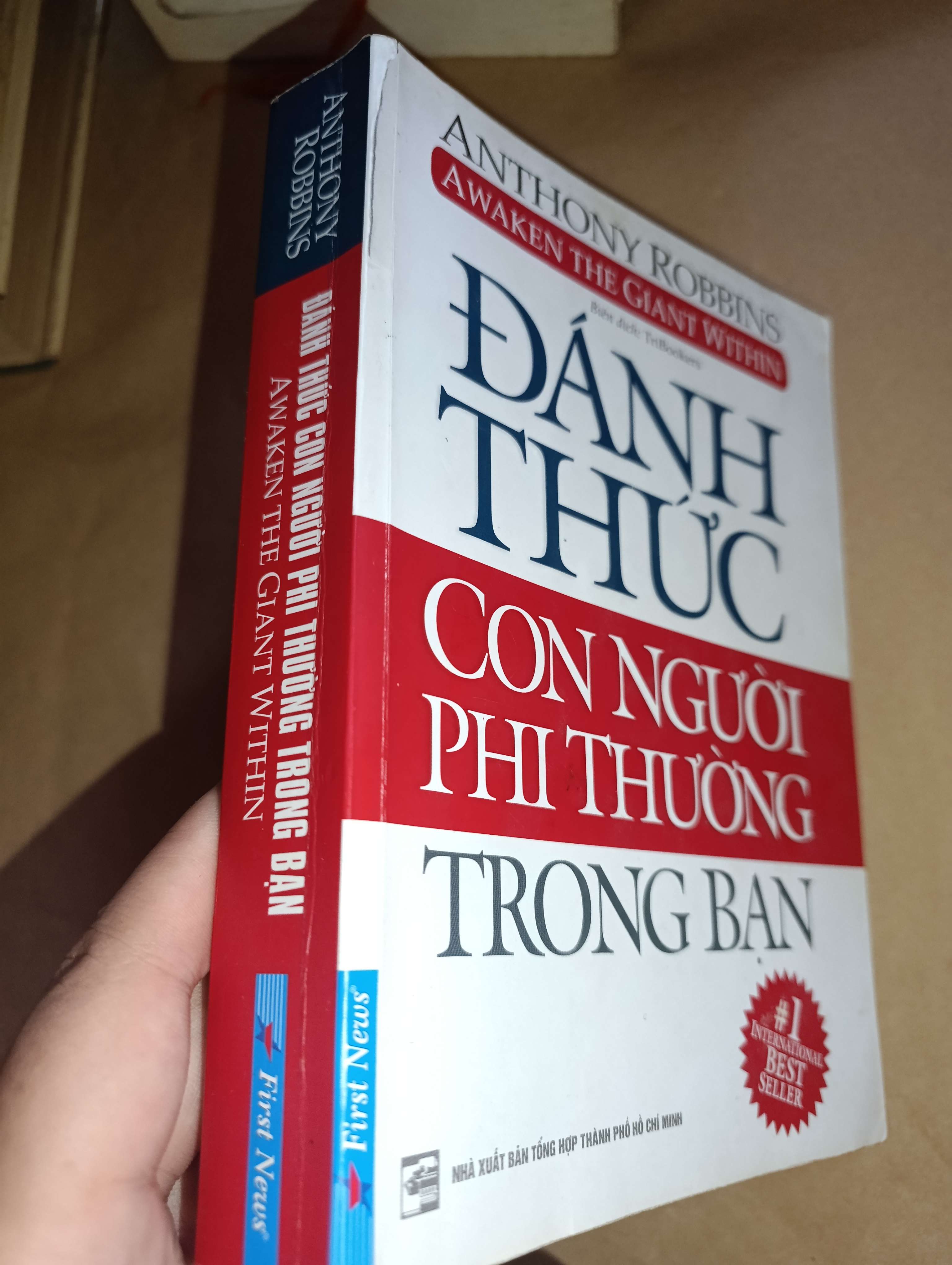 Đánh thức con người phi thường trong bạn - Anthony Robbins 2017 (Sách kỹ năng) Mới 80% GZB