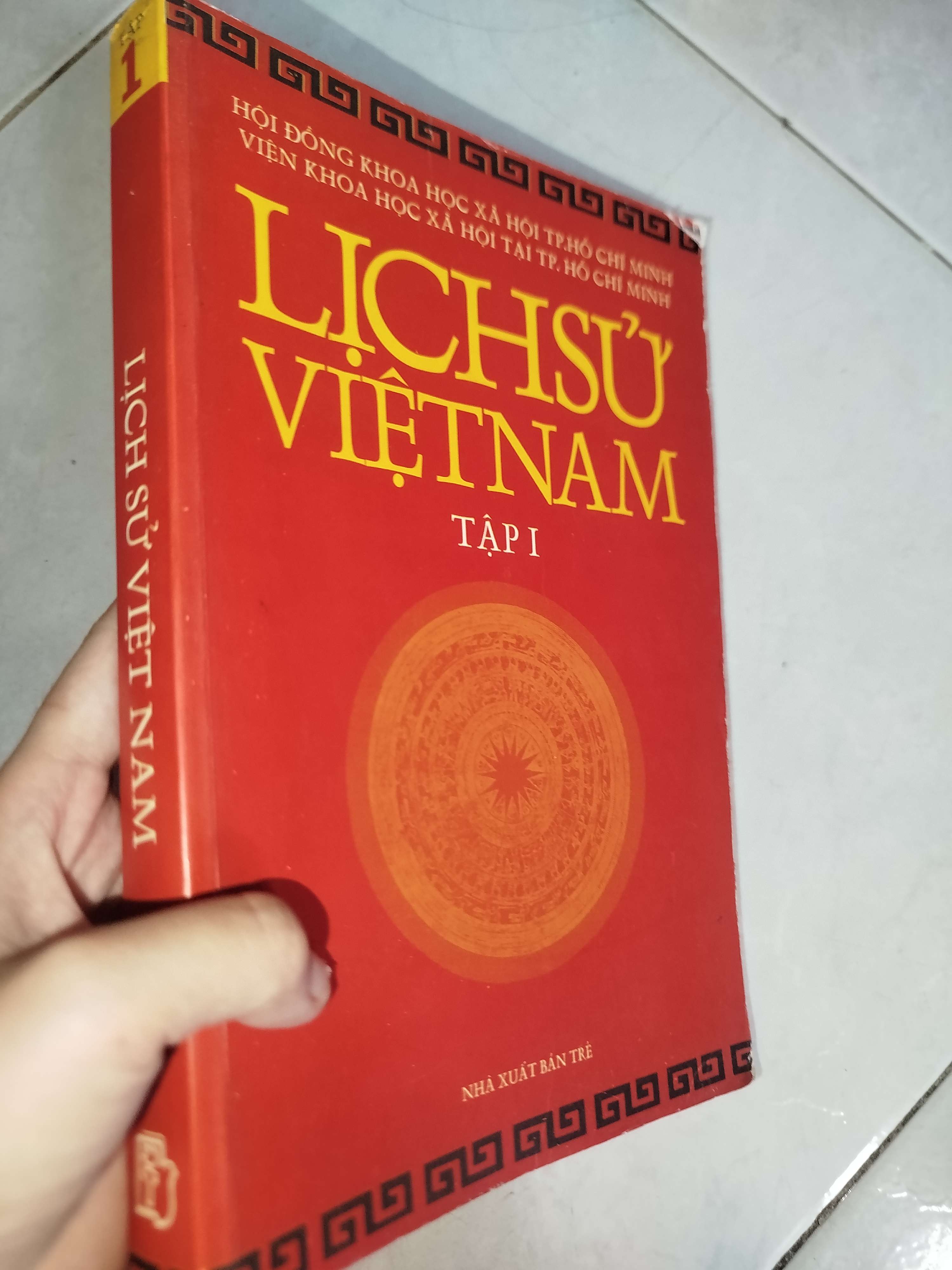 Lịch sử Việt Nam tập 1 2001 (Sách lịch sử - triết học) Mới 80% GZB