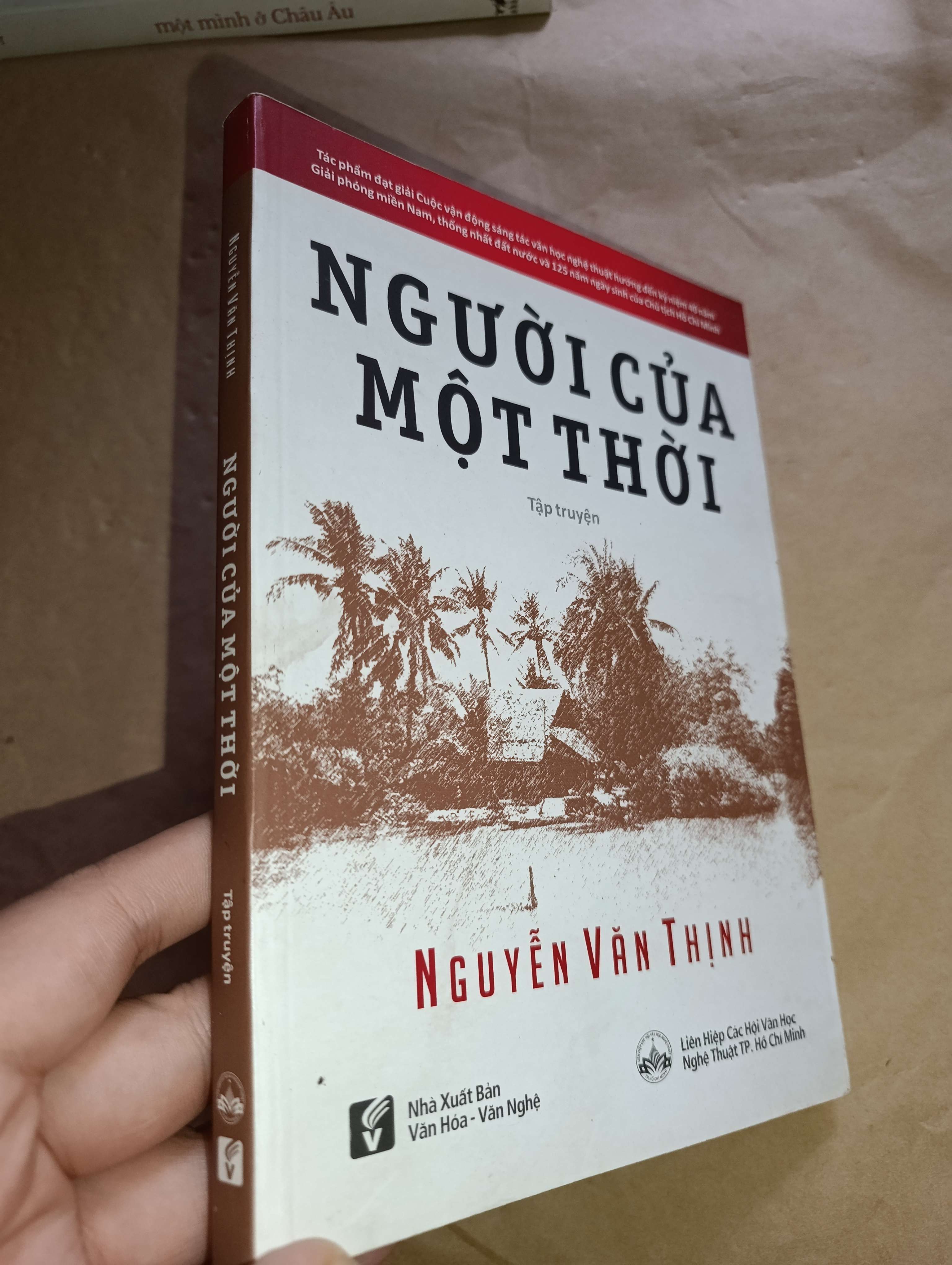Người của một thời - Nguyễn Văn Thịnh 2016 (Sách văn học) Mới 80% GZB