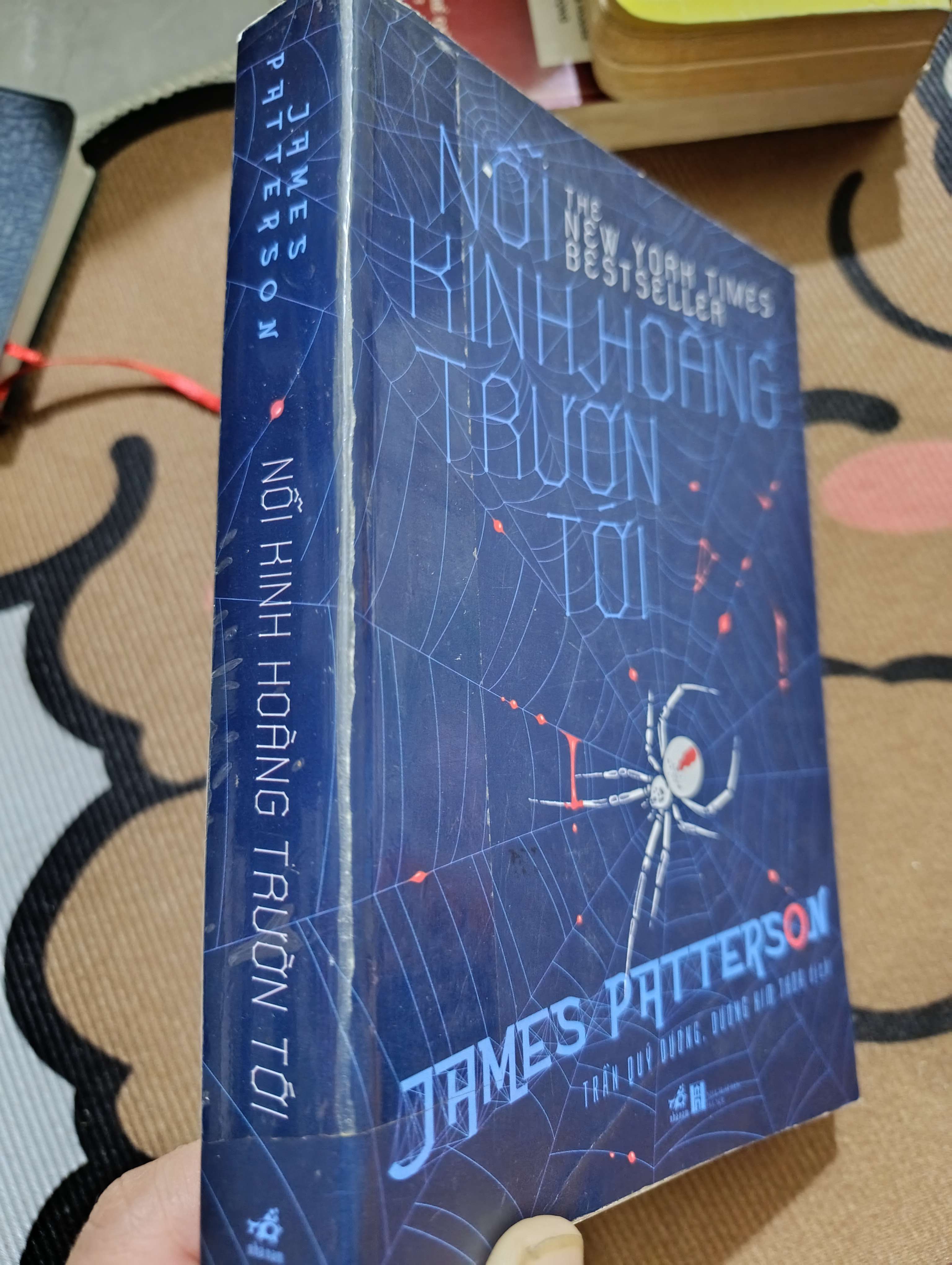 Nỗi kinh hoàng trườn tới - James Patterson 2016 (Sách văn học) Mới 80% GZB