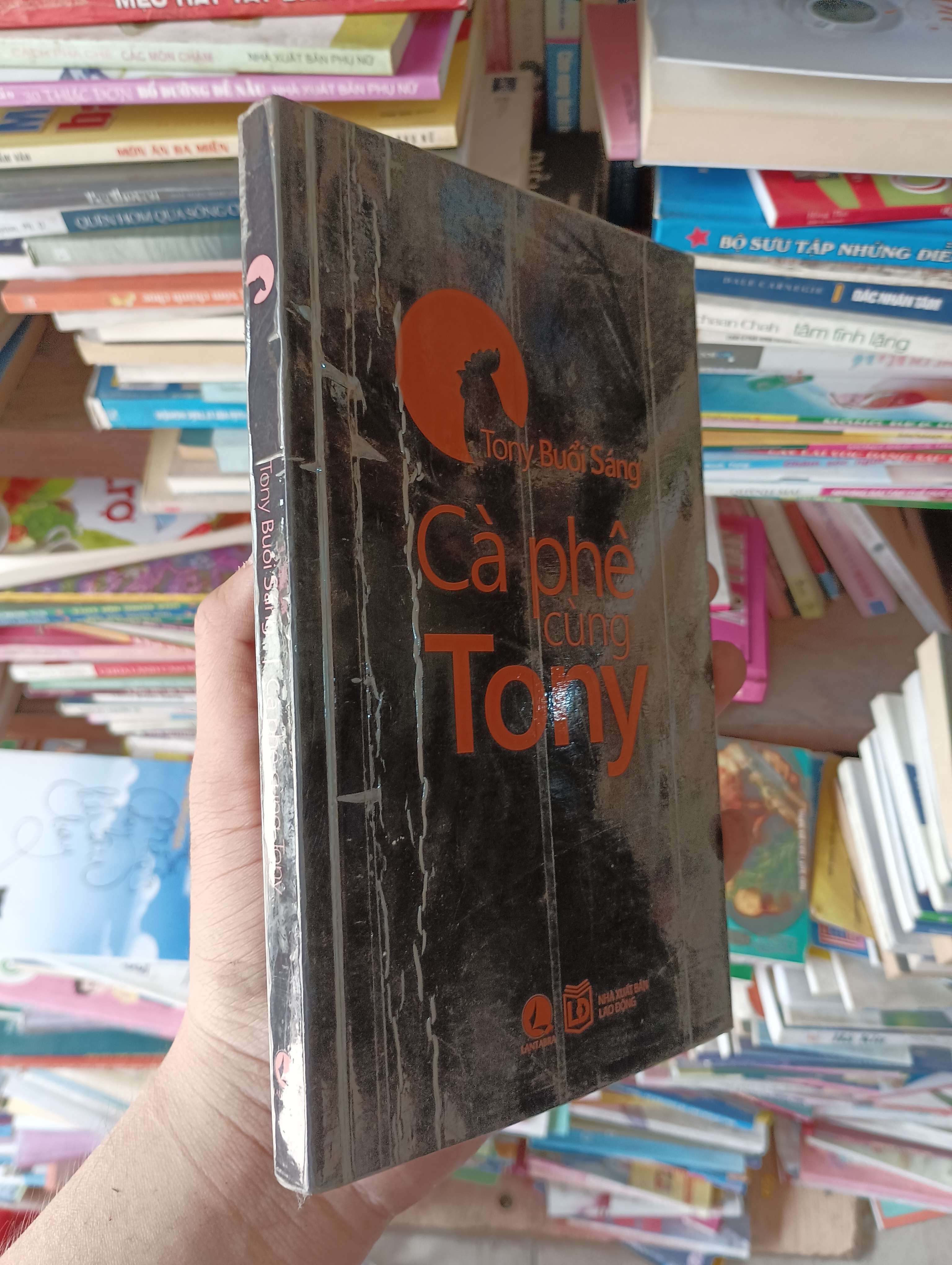 Cà Phê Cùng Tony - Tony Buổi Sáng 2015 Mới 80% (Sách văn học) OKBK1T1