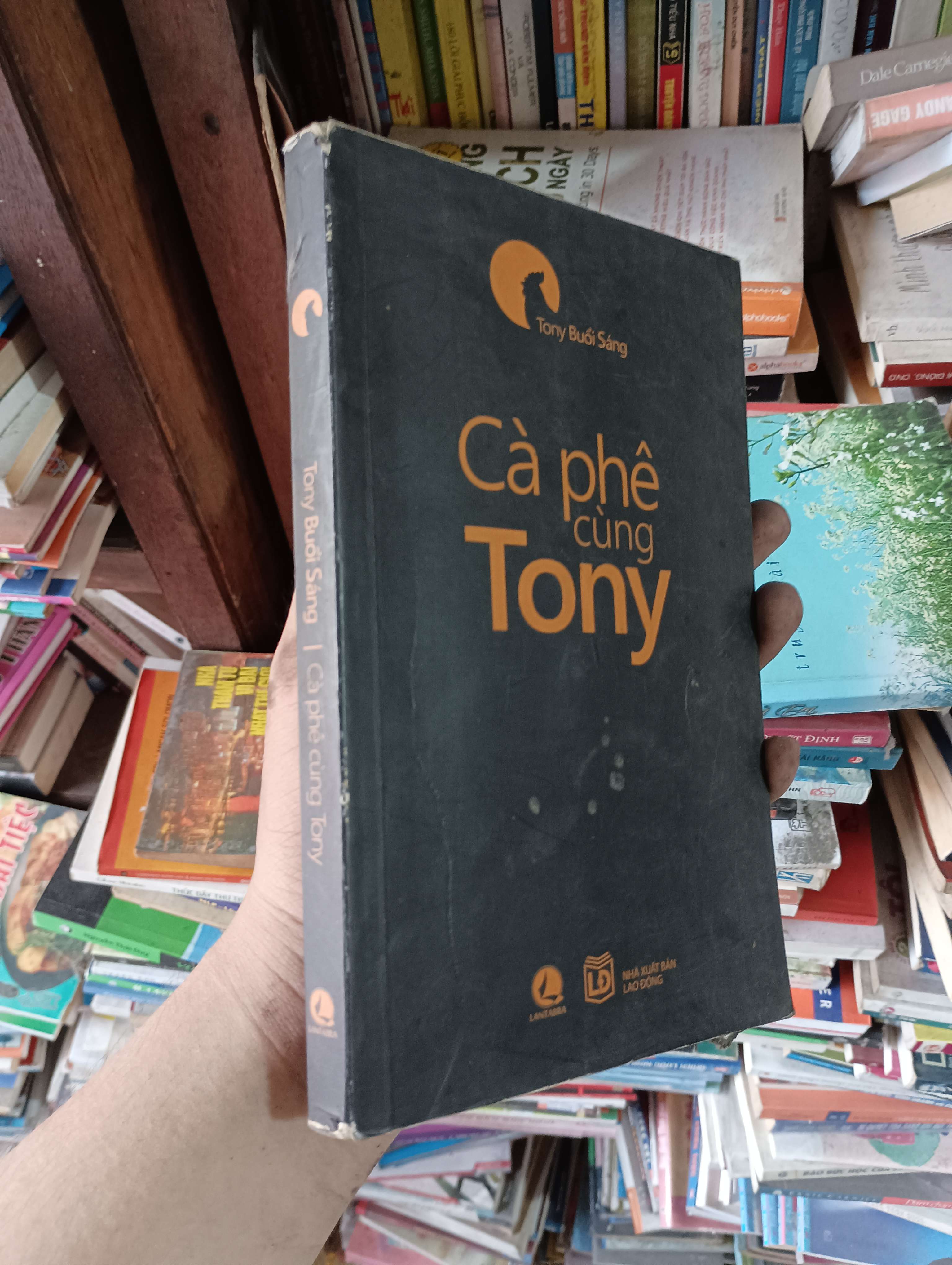 Cà Phê Cùng Tony - Tony Buổi Sáng 2016 Mới 80% (Sách văn học) OKBK1T1