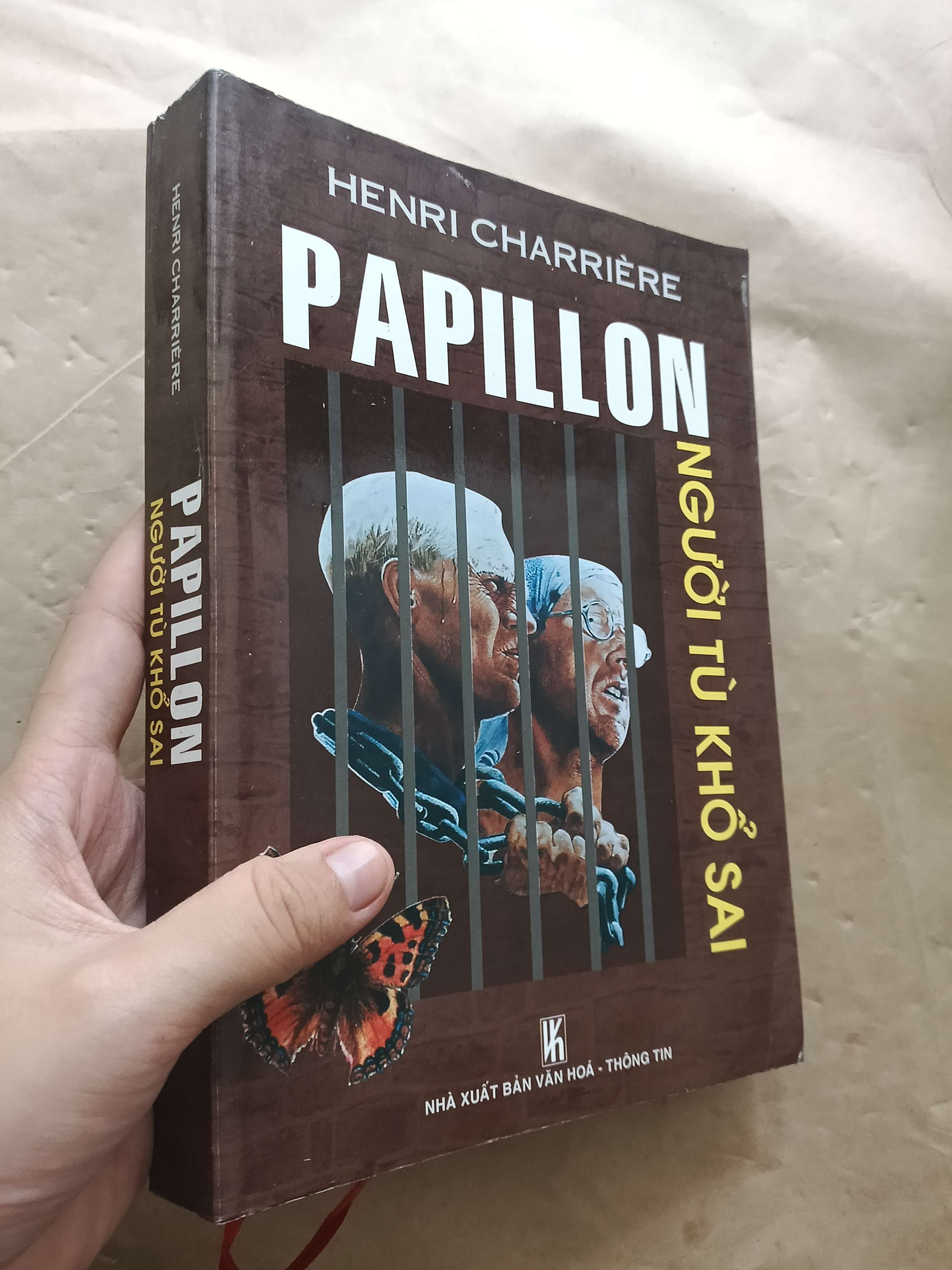 Papillon Người tù khổ sai - Henri Charrière 2010 mới 80% (Sách văn học) GZB