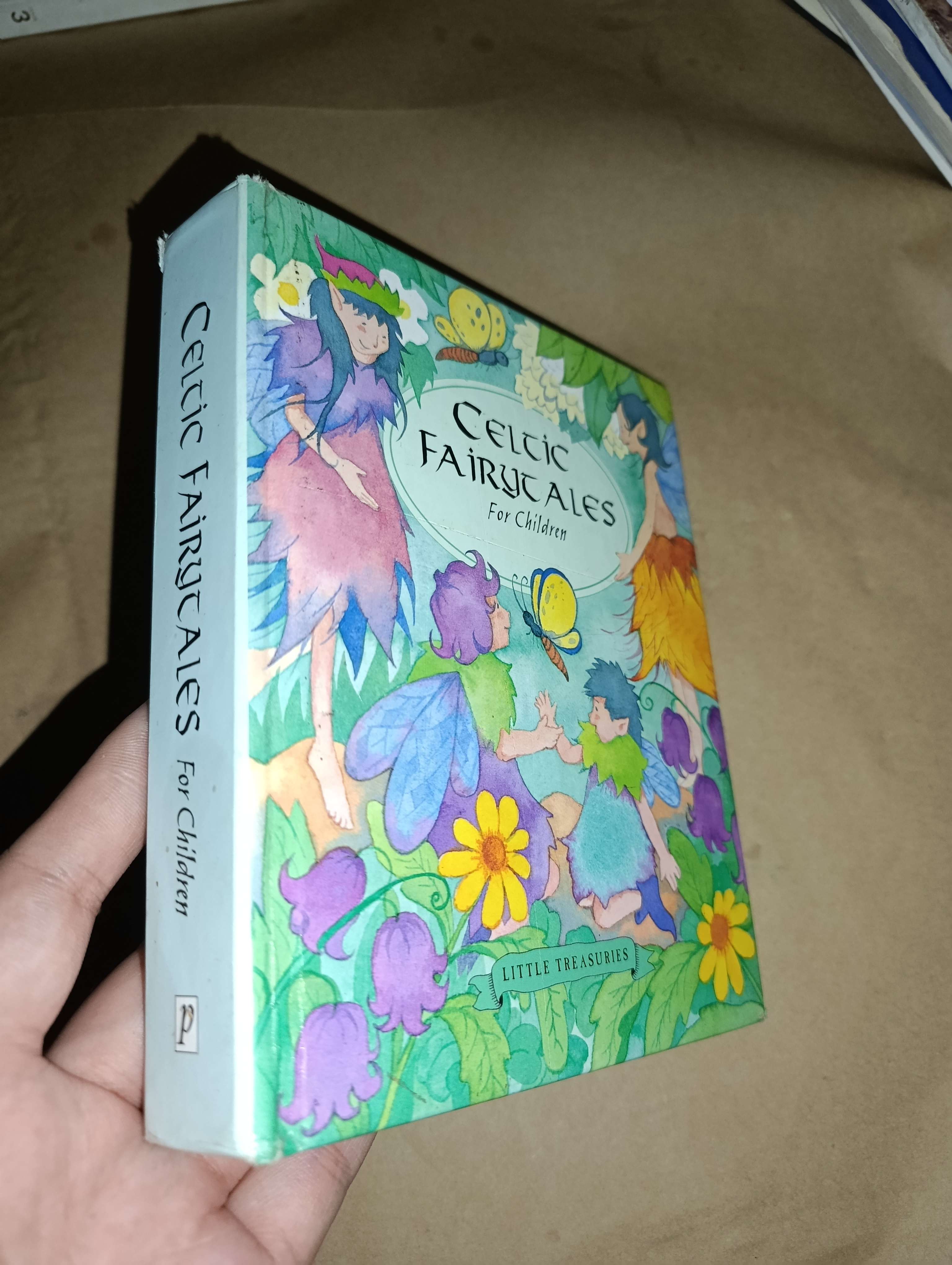 Celtic Fairytales For Children 2000 bìa cứng mới 70% tróc gáy (Sách ngoại) GZB