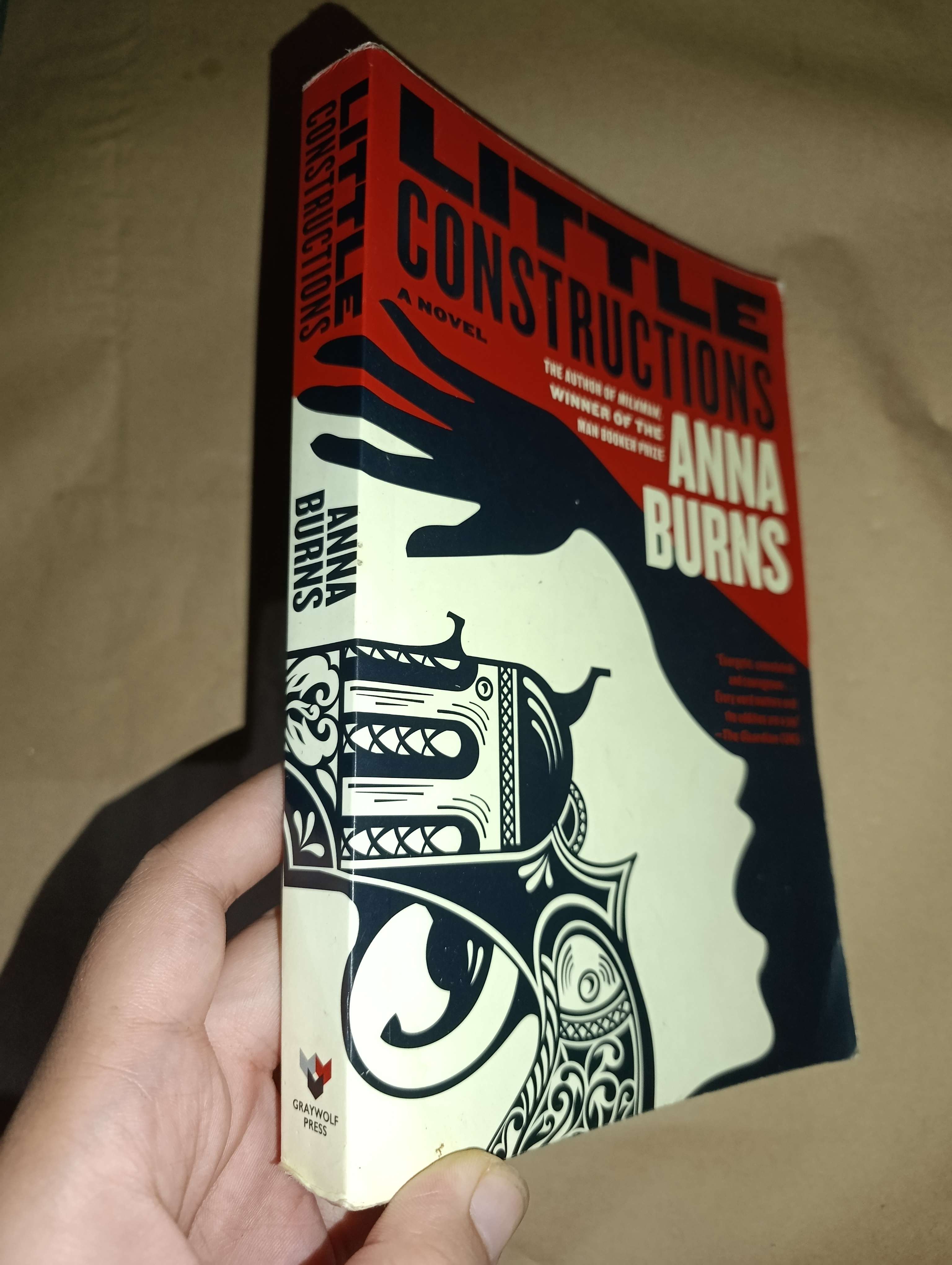 Little Constructions - Anna Burns mới 80% (Sách ngoại) GZB