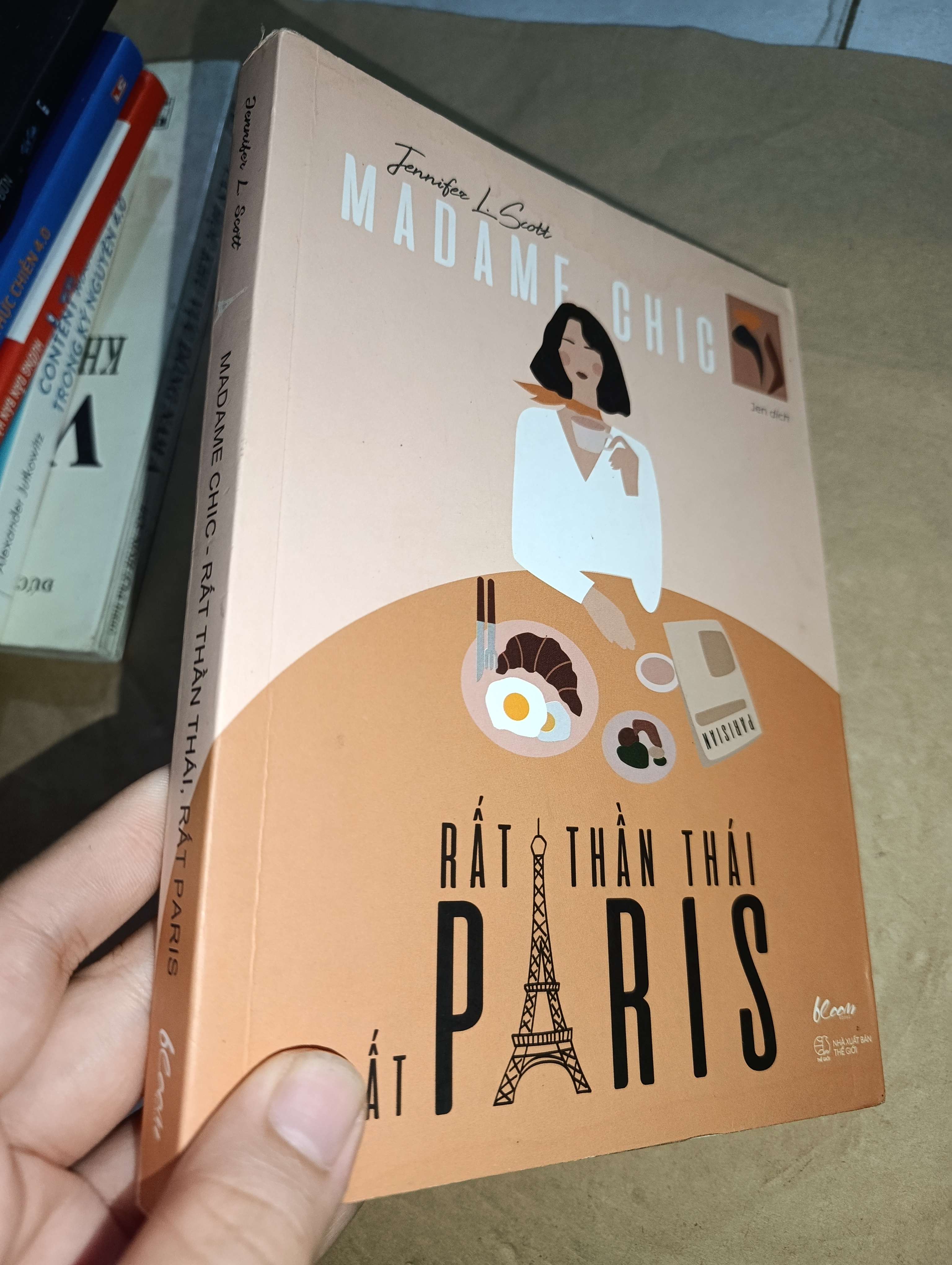 Rất thần thái rất Paris - Jennifer L. Scott 2022 mới 80% (Sách kỹ năng) GZB
