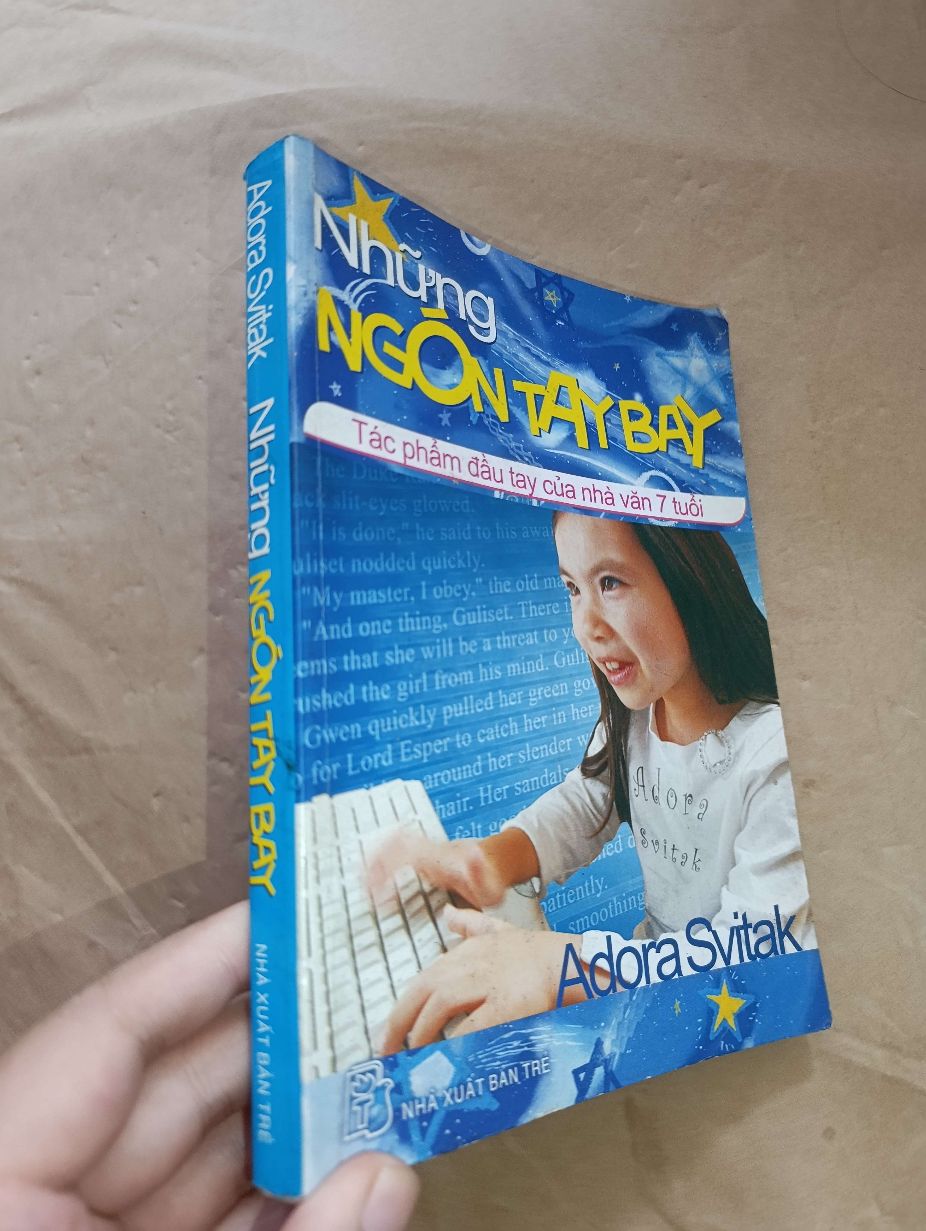 Những ngón tay bay - Adora Svitak 2007 mới 80% (Sách văn học) GZB