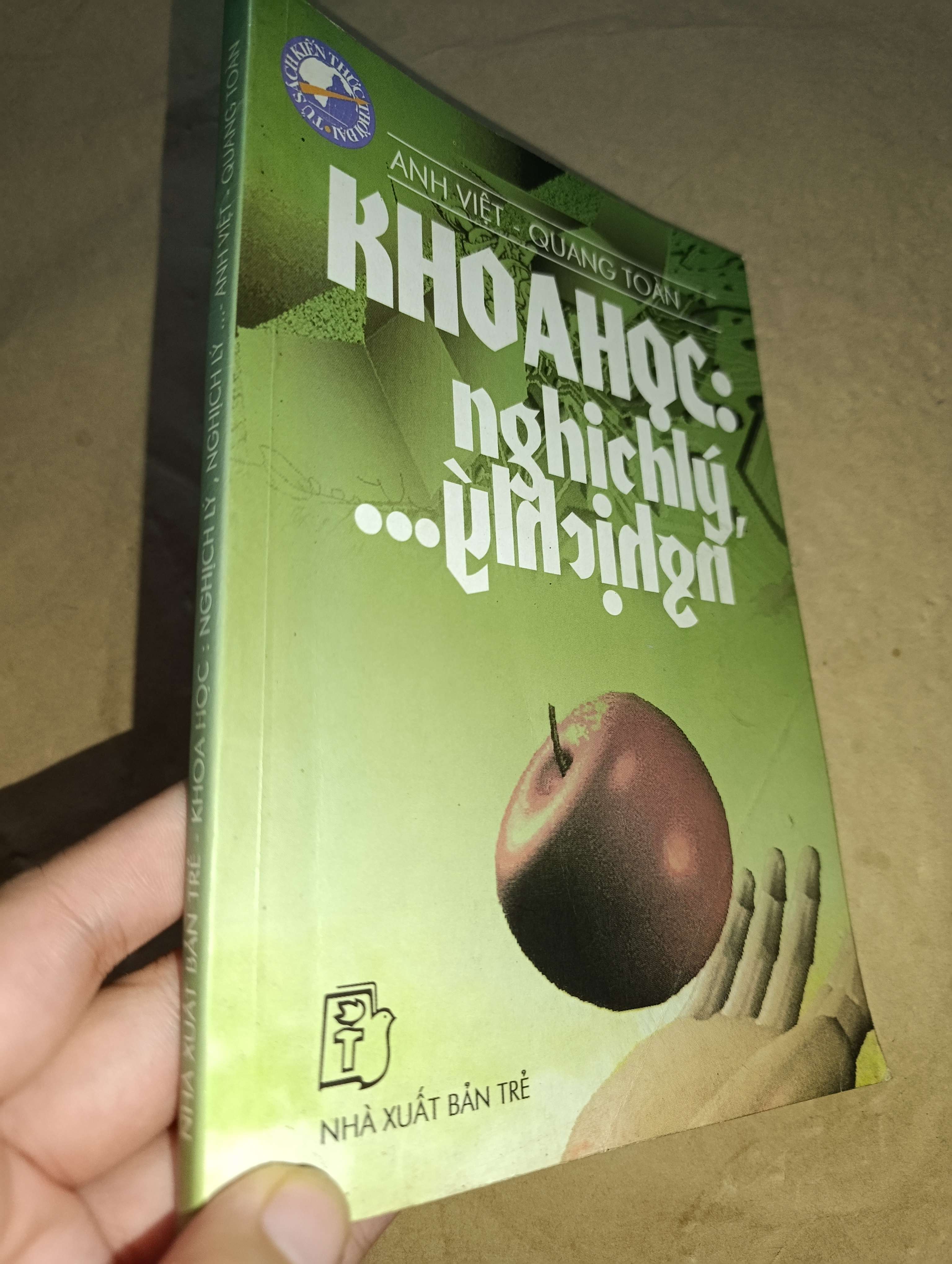 Khoa học: Nghịch lý, nghịch lý - Anh Việt, Quang Toàn 2005 mới 80% (Sách kiến thức tổng hợp) GZB