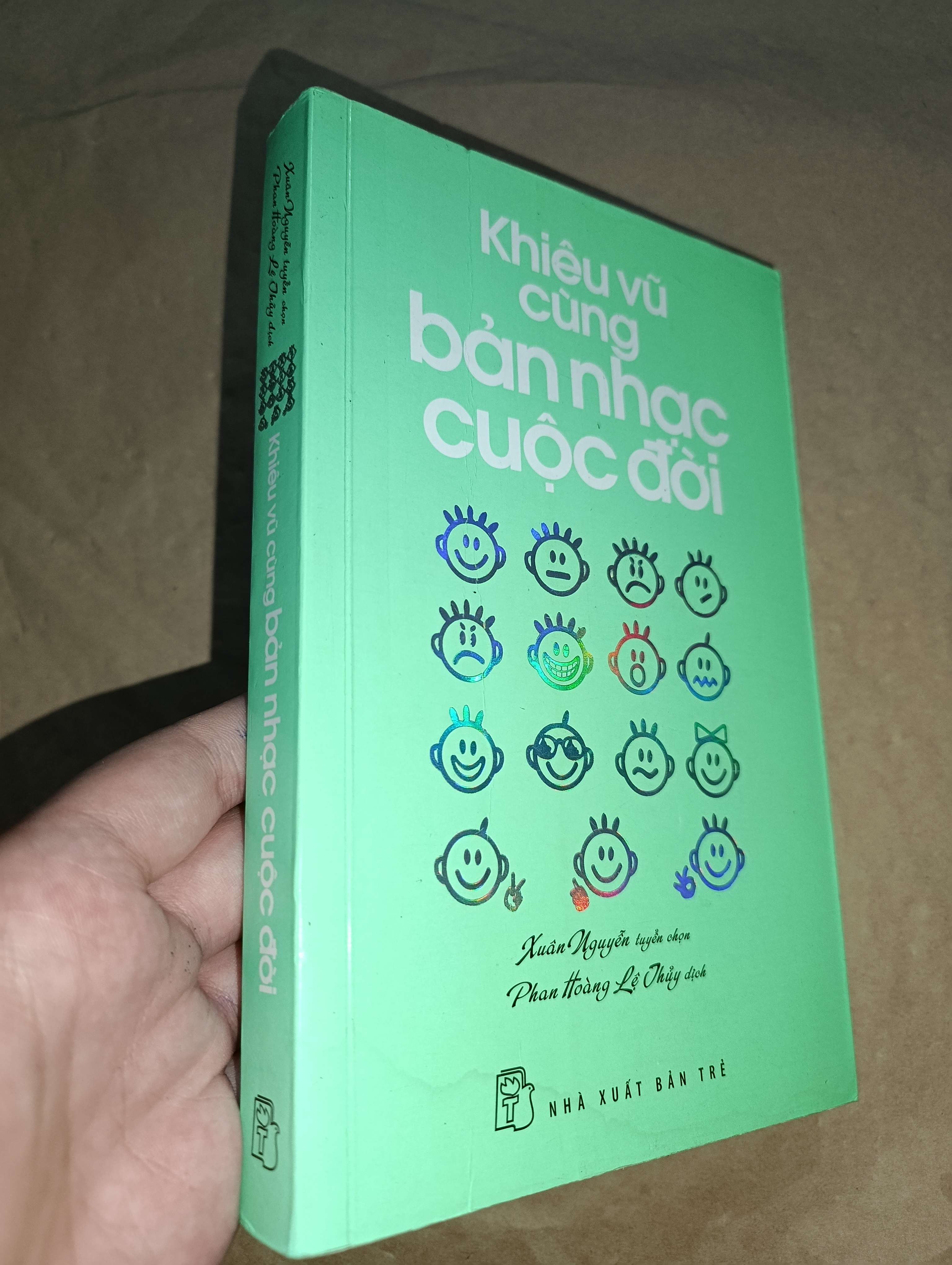 Khiêu vũ cùng bản nhạc cuộc đời - Xuân Nguyễn 2013 mới 70% có vệt nước (Sách kỹ năng) GZB