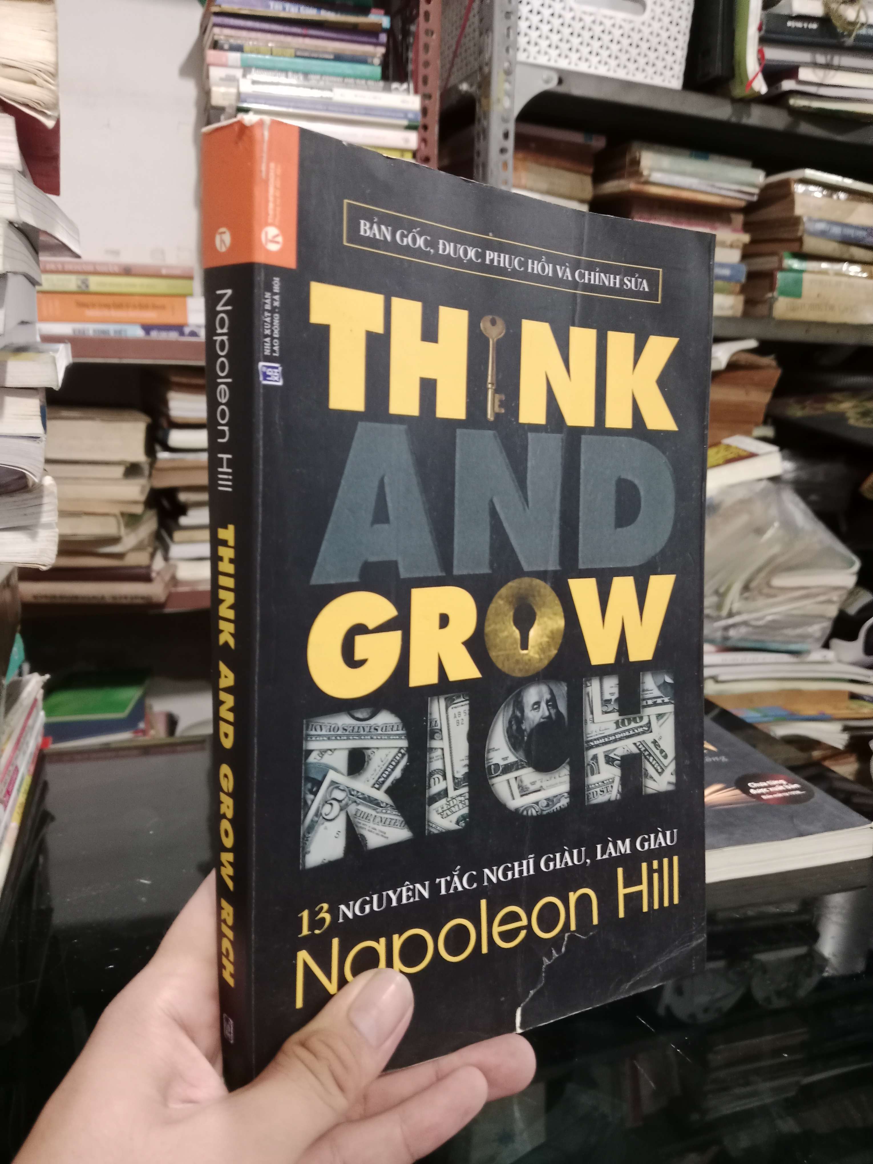 Think and grow rich - Napoleon Hill 2014 mới 80% (Sách kỹ năng) KSX