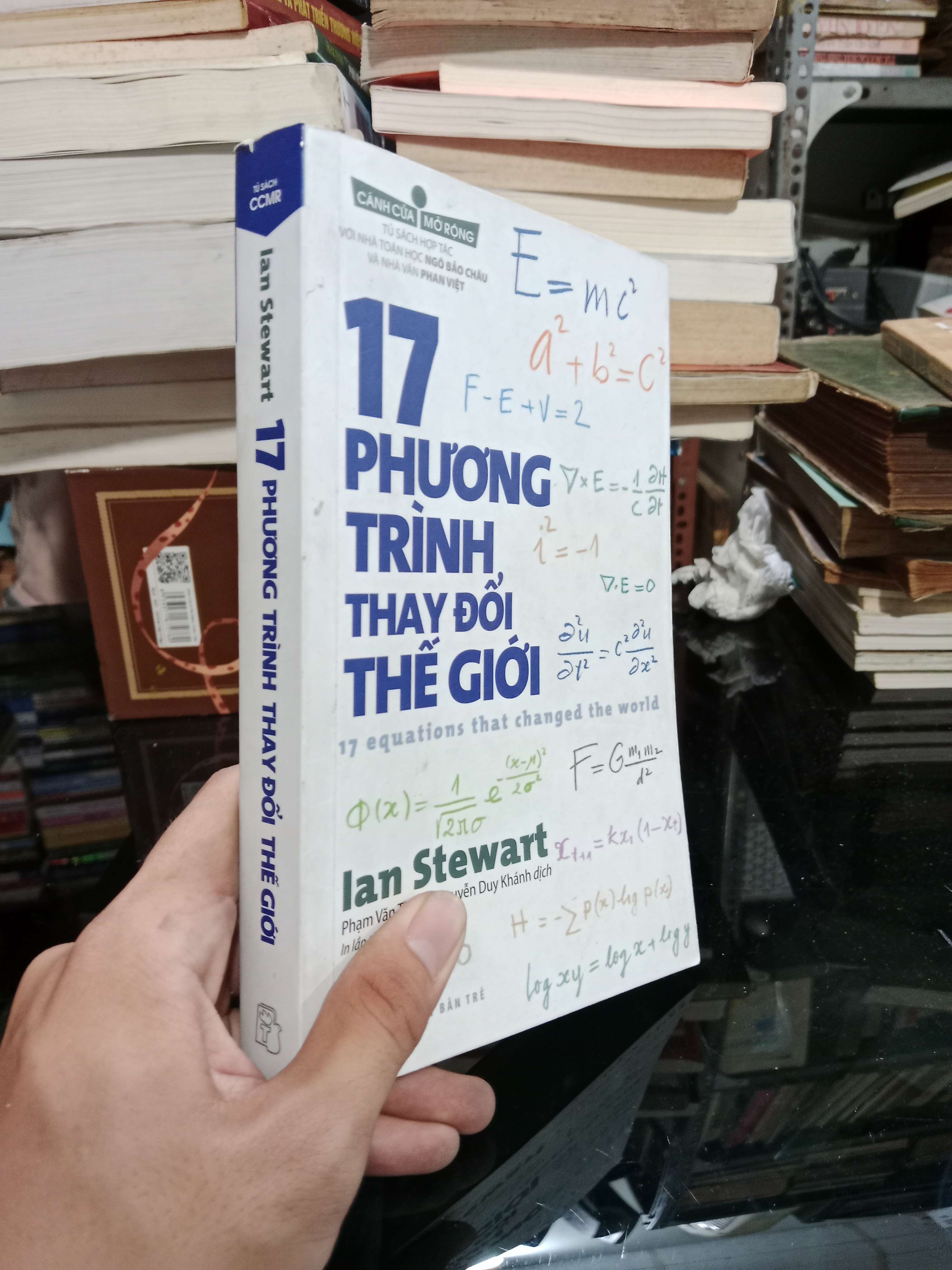 17 phương trình thay đổi thế giới - Ian Stewart 2019 mới 80% (Sách kiến thức tổng hợp) KSX