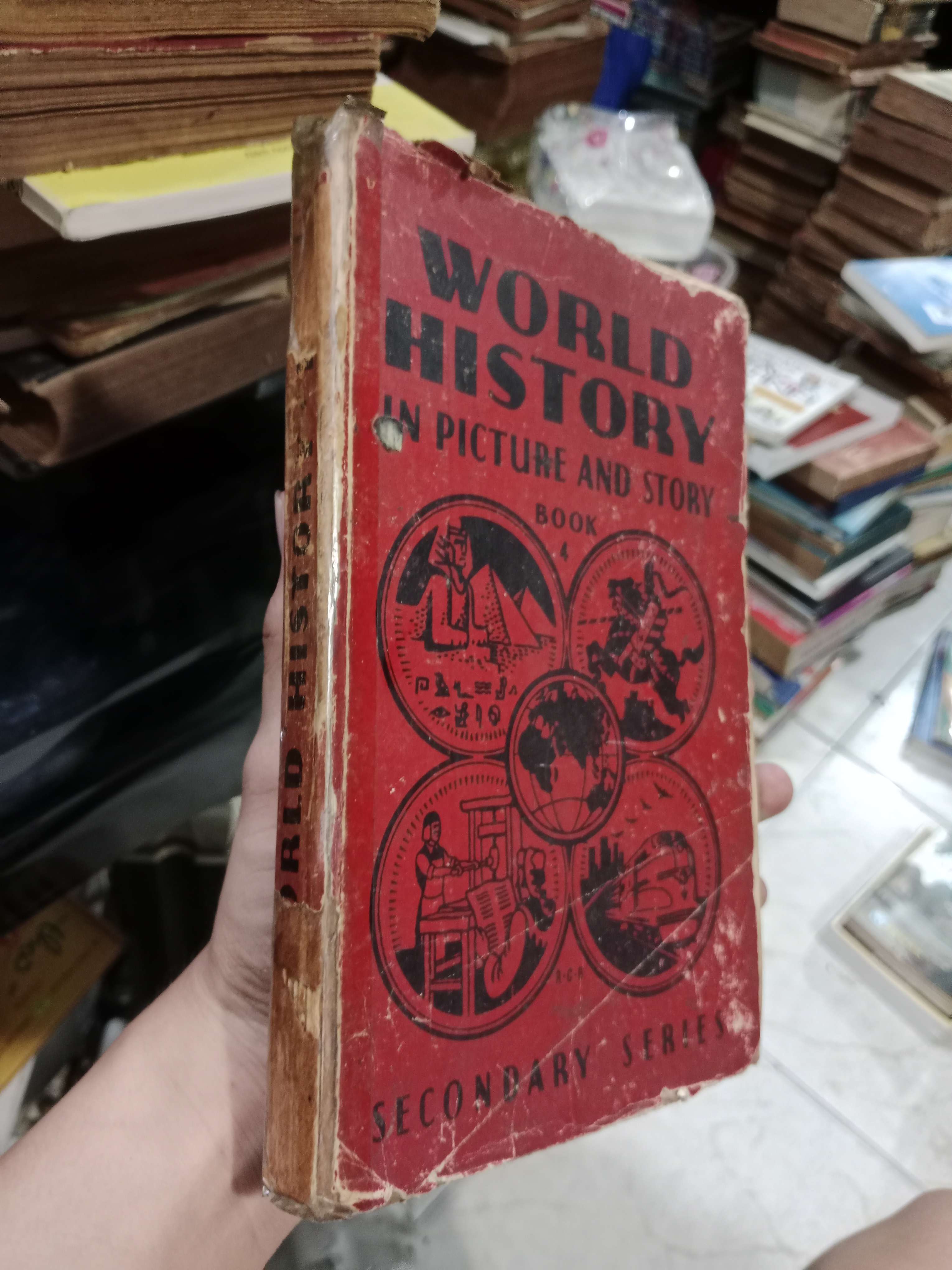 World History in Picture and Story 1966 mới 70%, tróc gáy (Sách ngoại) KSX