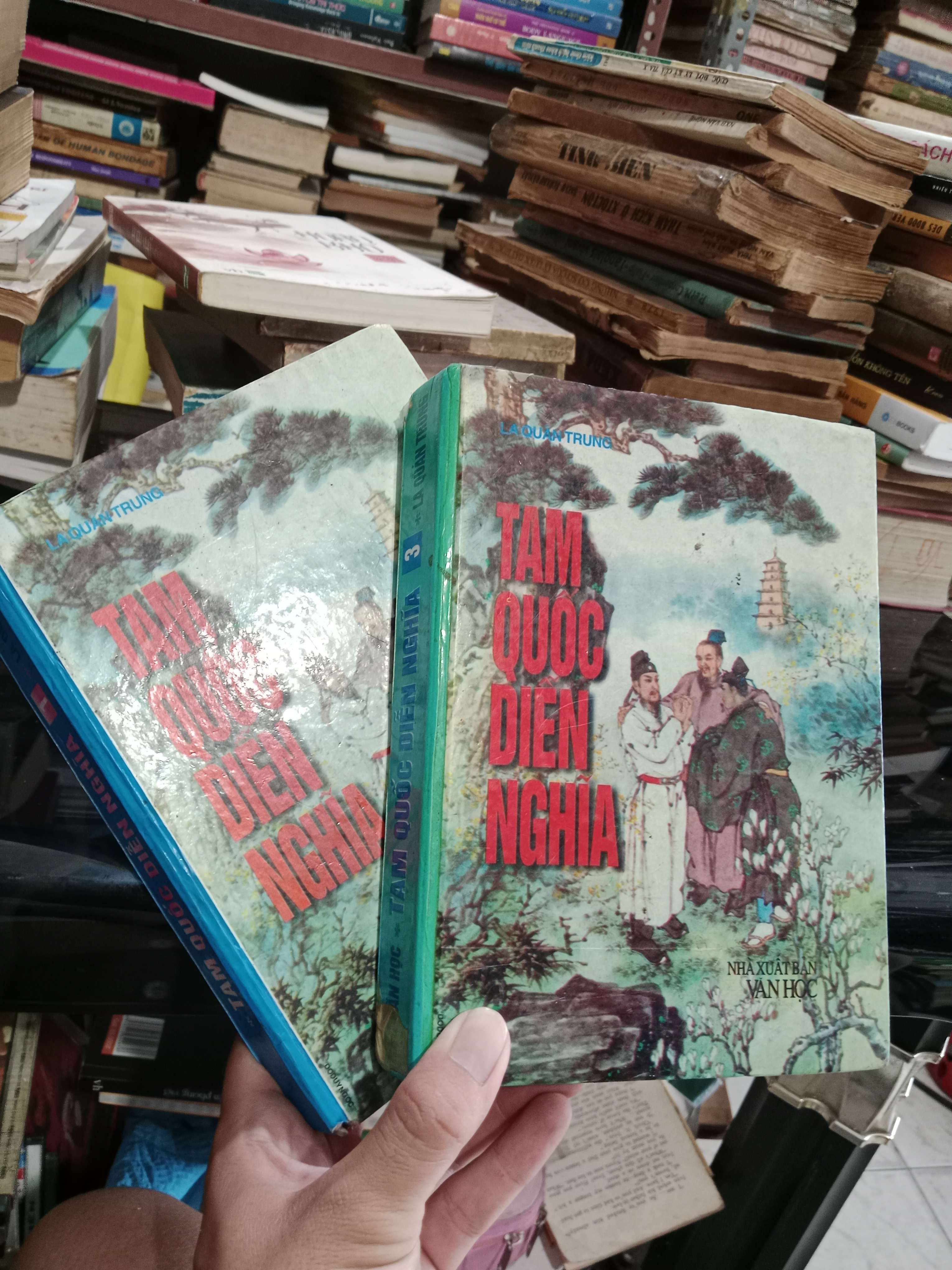Tam quốc diễn nghĩa - La Quán Trung 1999 bìa cứng mới 80% (Sách văn học) KSX