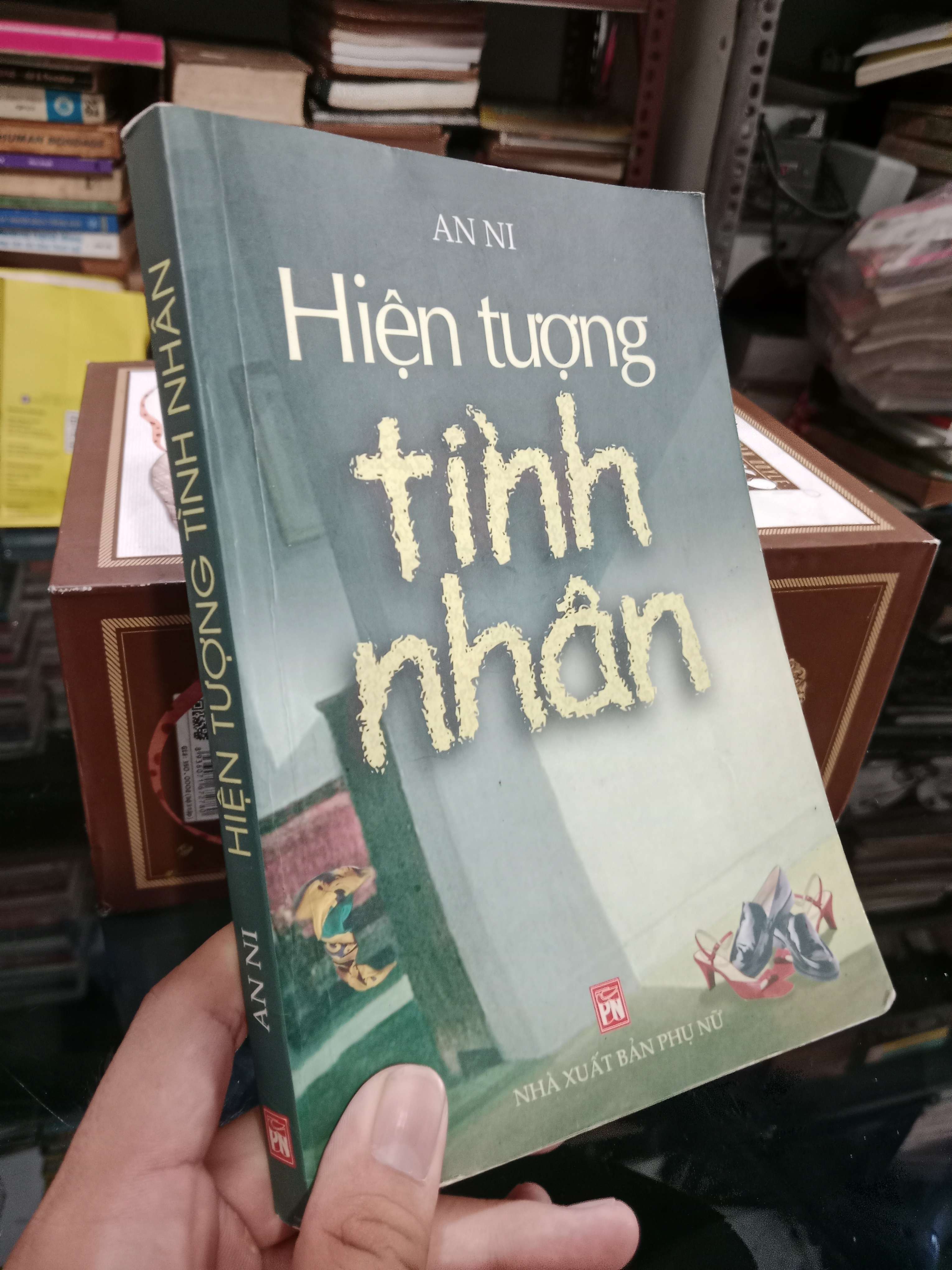 Hiện tượng tình nhân - An Ni 2004 mới 80% (Sách kỹ năng) KSX