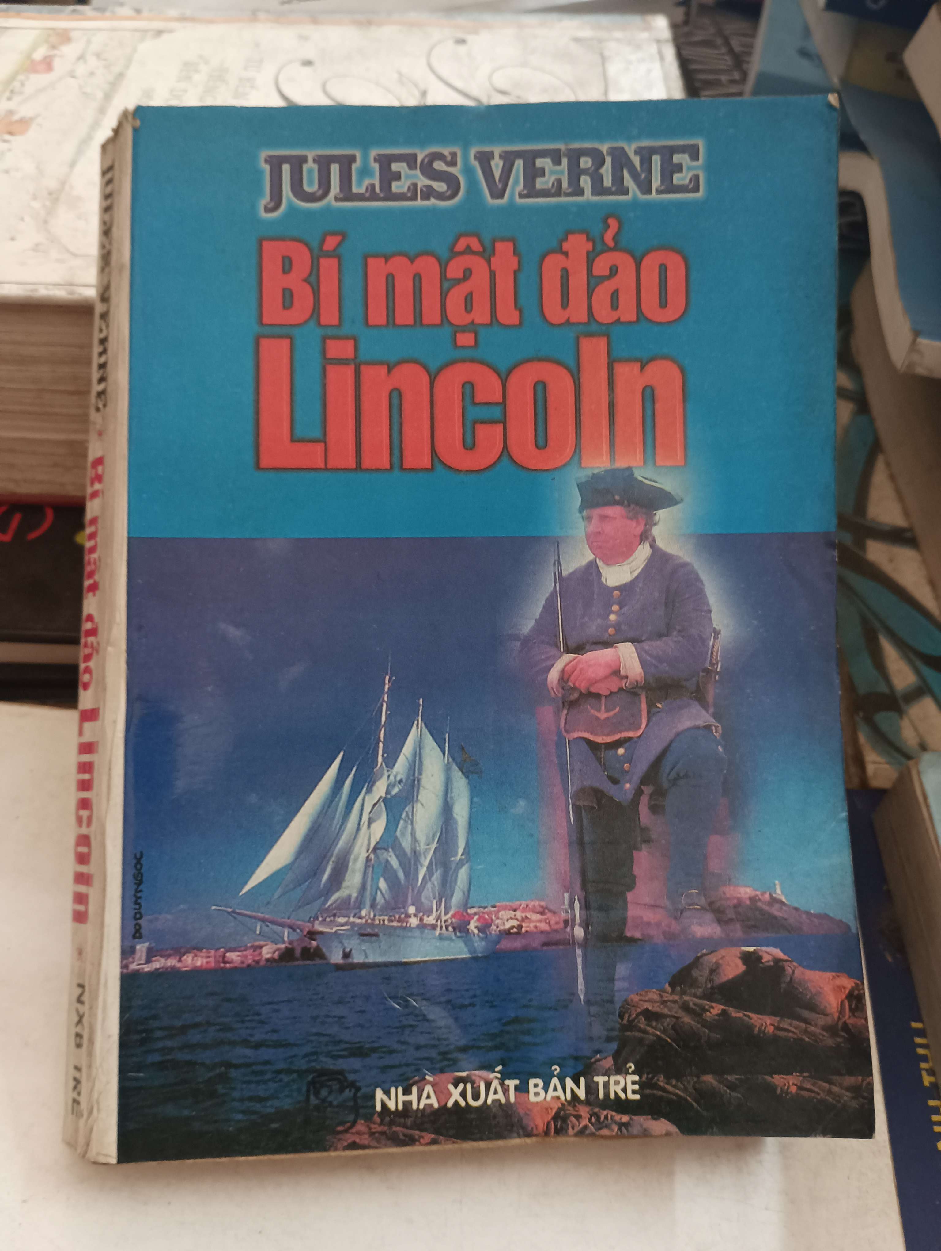 Bí Mật Đảo Lincoln - Jules Verne 1997 Mới 80% (Tiểu Thuyết) OKB-K8T5