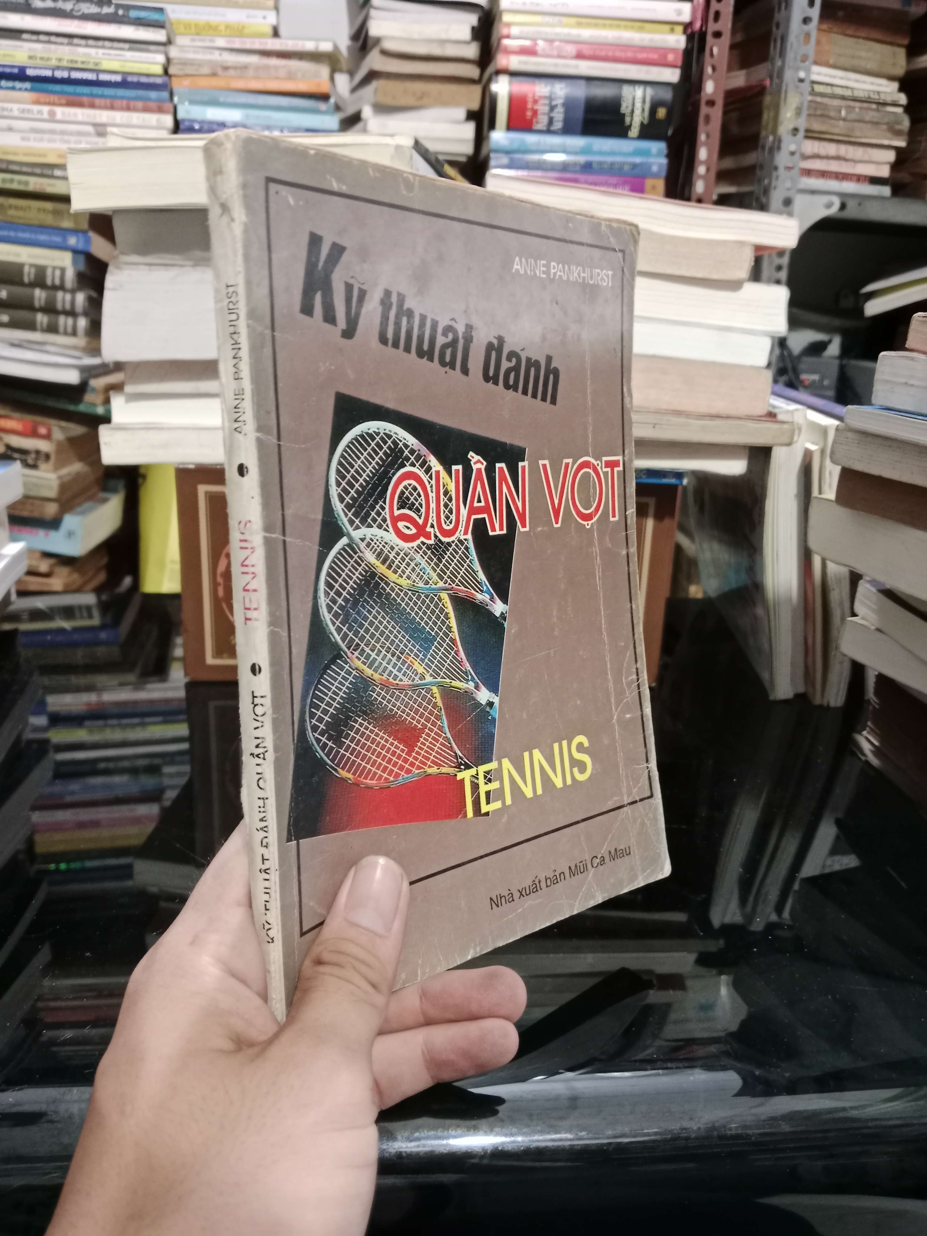 Kỹ thuật đánh quần vợt Tennis - Anne Pankhurst 1994 mới 70%, rách trang (Sách kiến thức tổng hợp) KSX