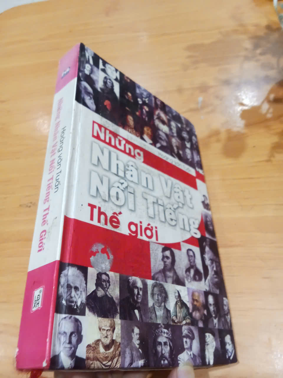 Những nhân vật nổi tiếng thế giới 2006 bìa cứng mới 80% (Sách lịch sử - triết học) MVB