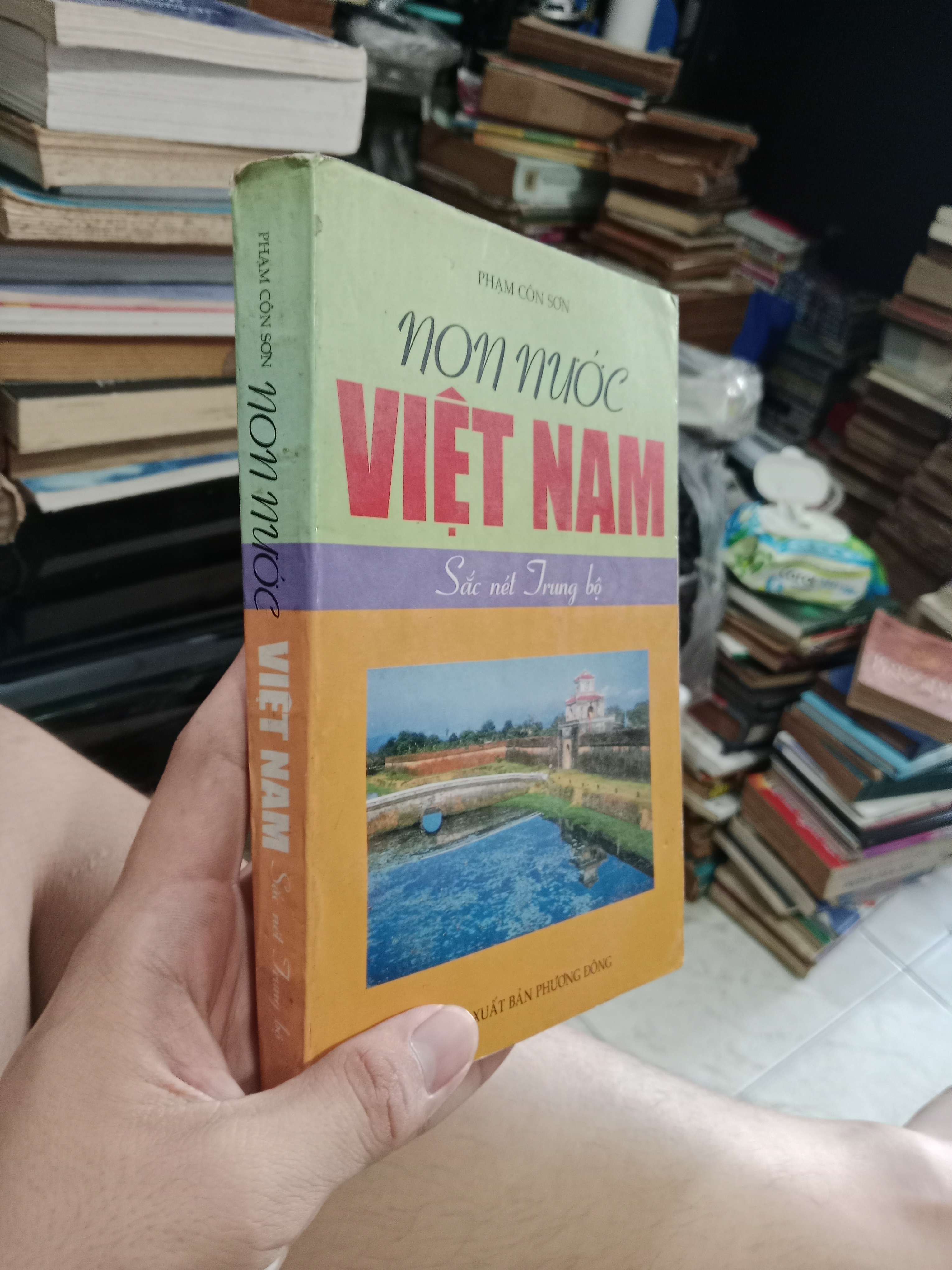 Non nước Việt Nam - Phạm Côn Sơn 2005 mới 70%, có chữ (Lịch sử Việt Nam) KSX