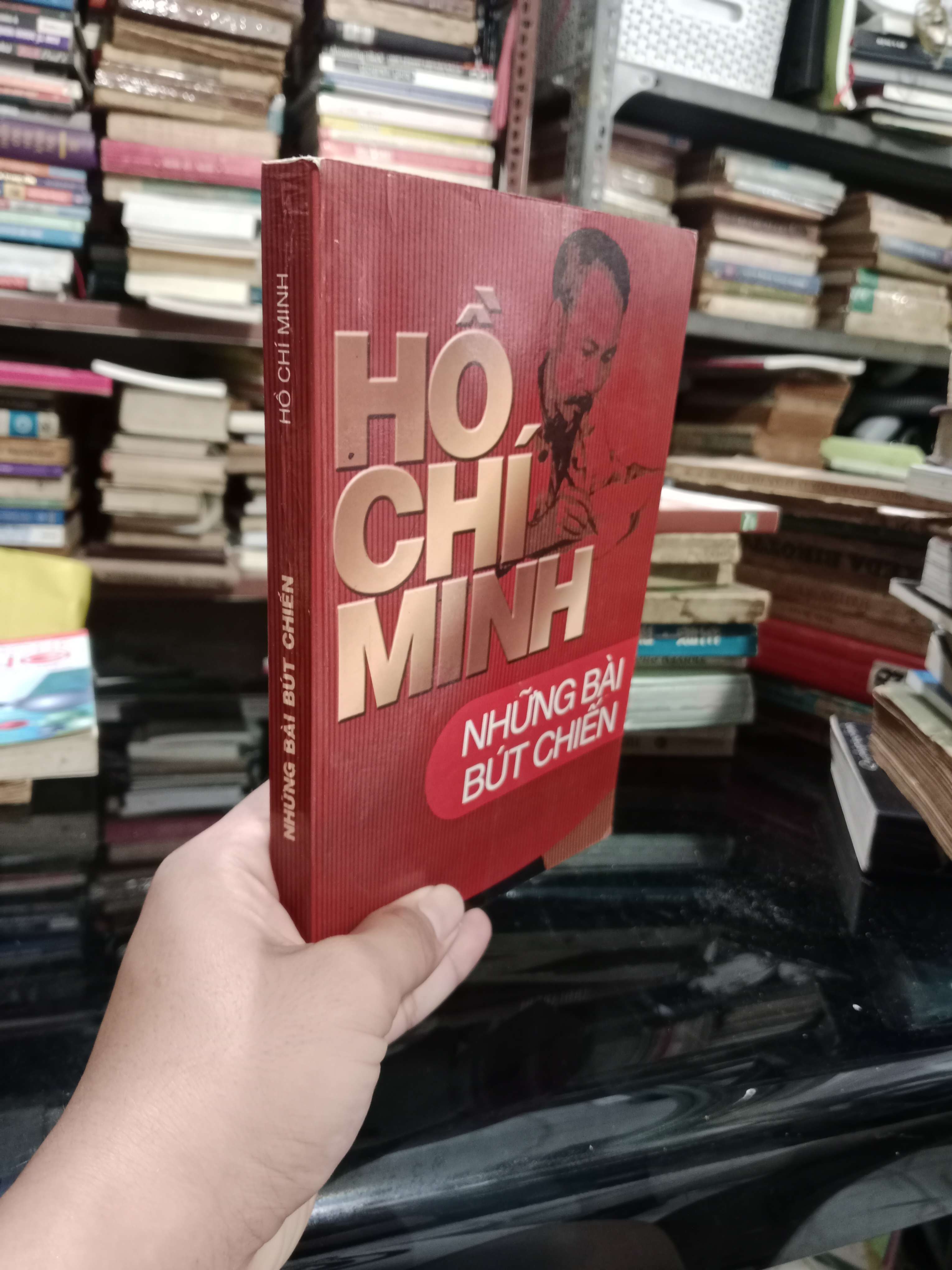 Những bài bút chiến - Hồ Chí Minh 2006 mới 80% (Sách văn học) KSX
