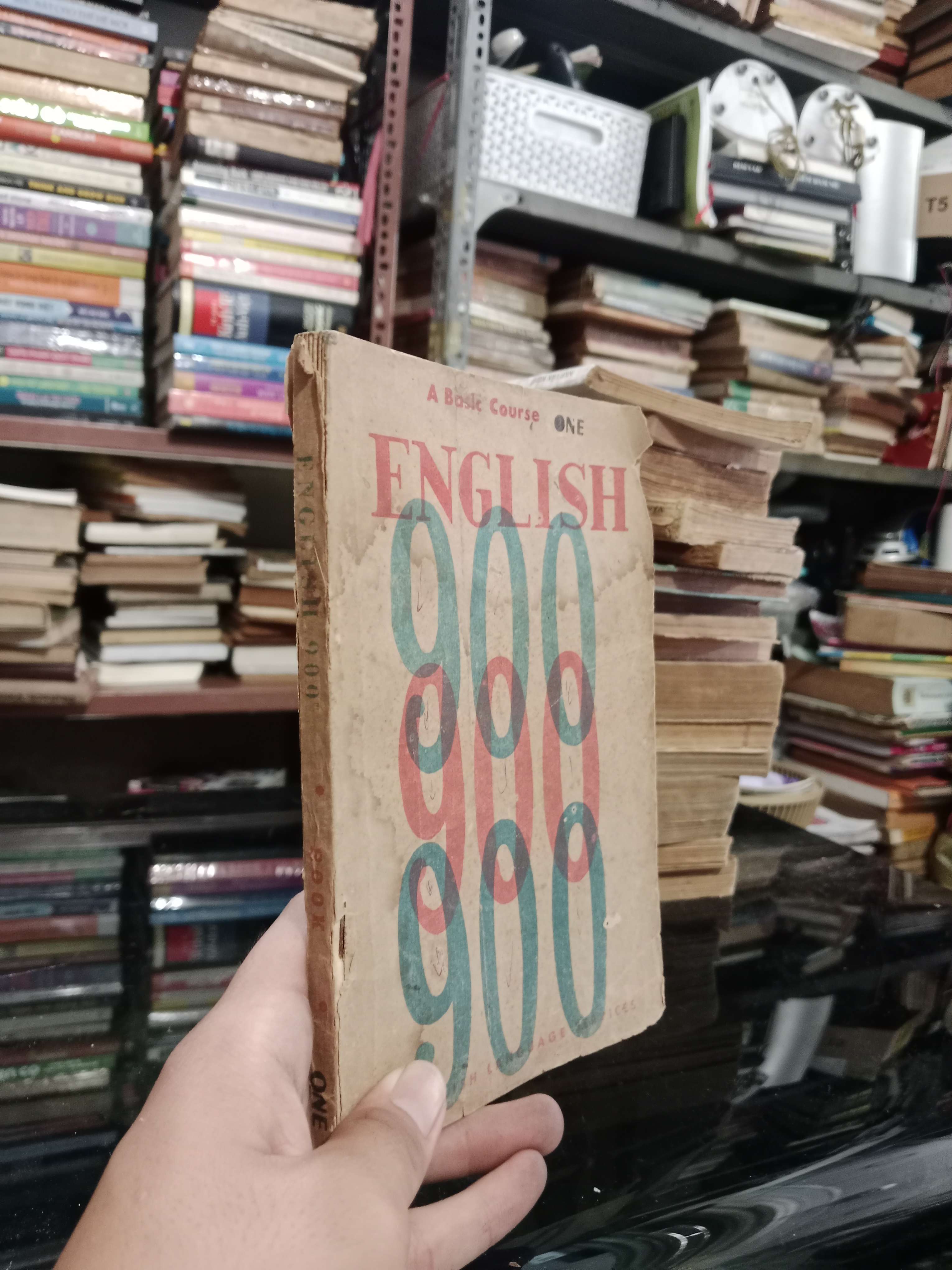 English 900 mới 70%, có chữ (Sách tự học tiếng Anh) KSX