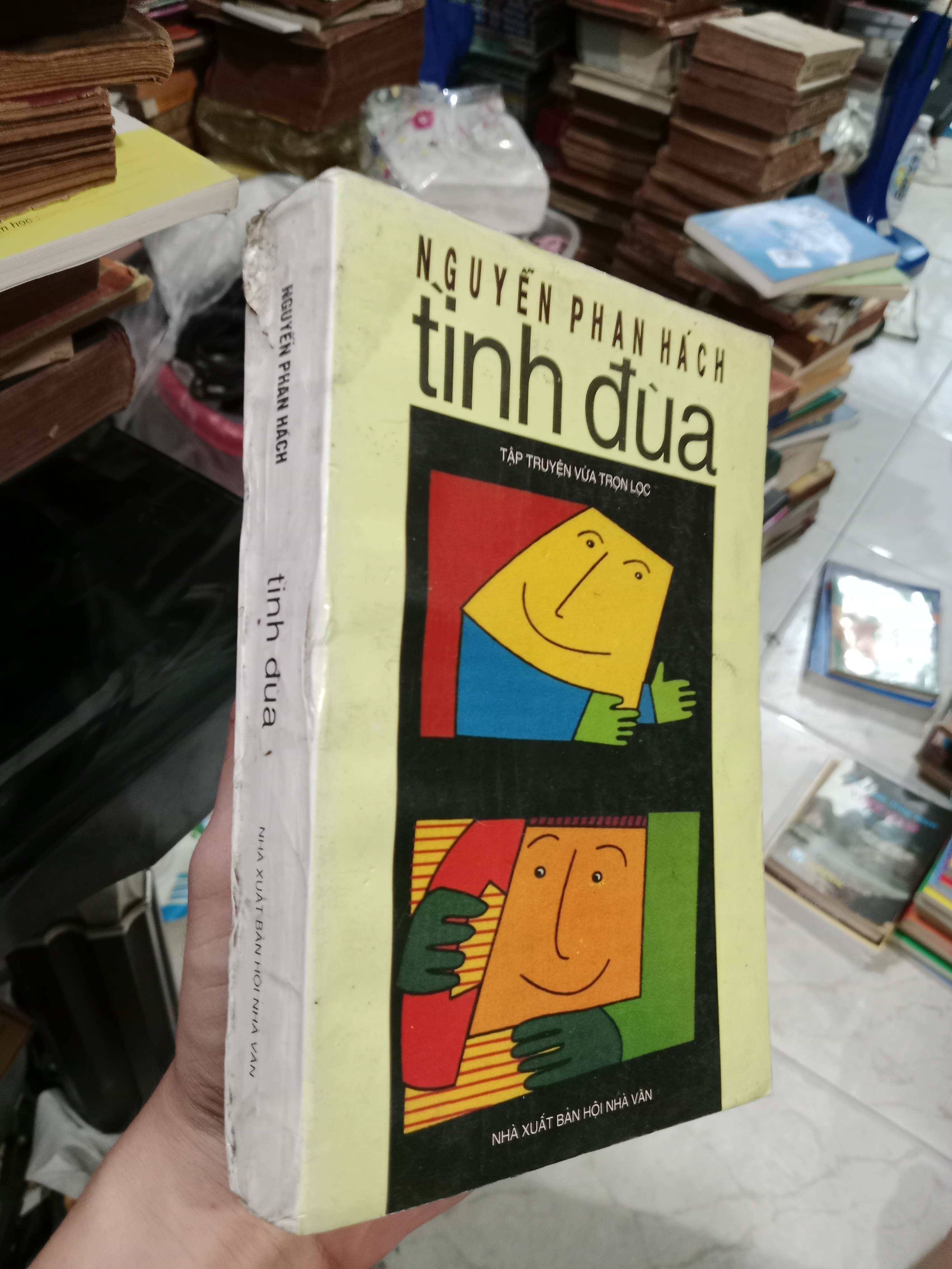 Tình đùa - Nguyễn Phan Hách 2000 mới 80% (Sách văn học) KSX