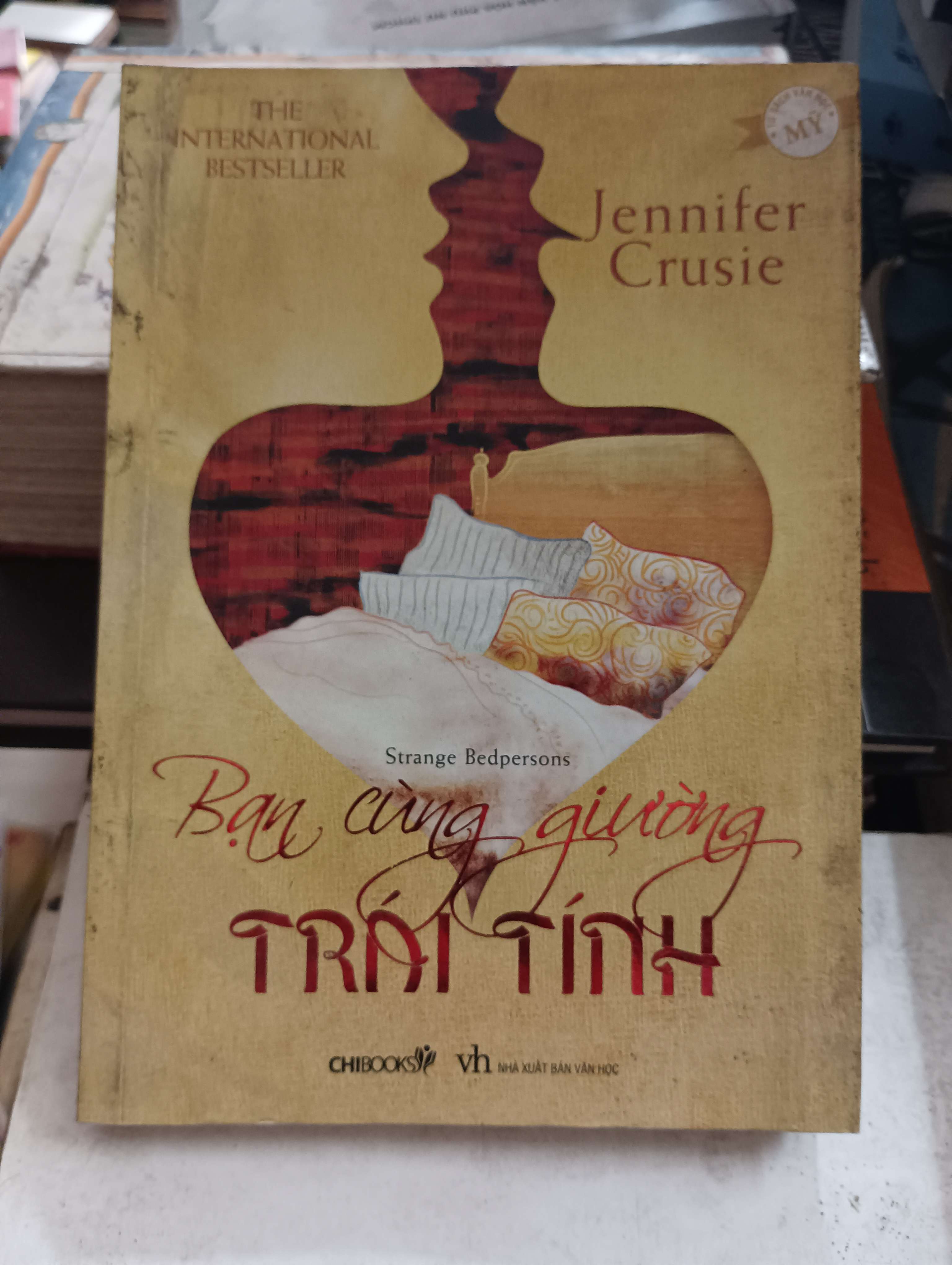 Bạn cùng giường trái tính (Strange Bedpersons) - Jennifer Crusie 2012 Mới 80% (Tiểu Thuyết) OKB-K8T5