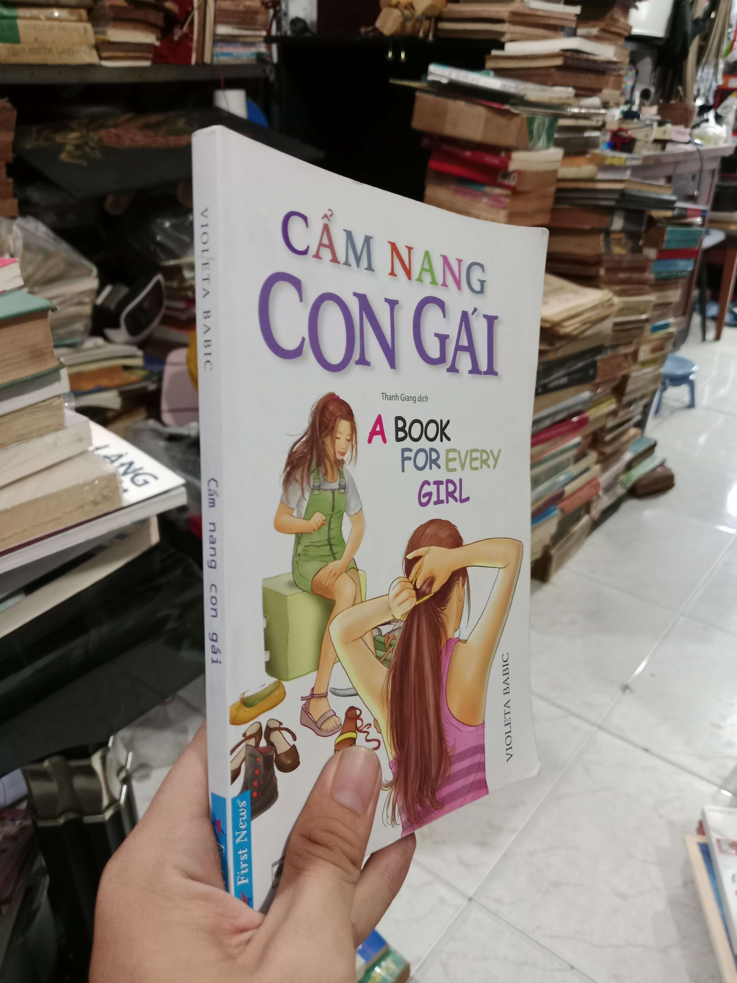 Cẩm nang con gái - Violeta Babic 2019 mới 80% (Sách kỹ năng) KSX