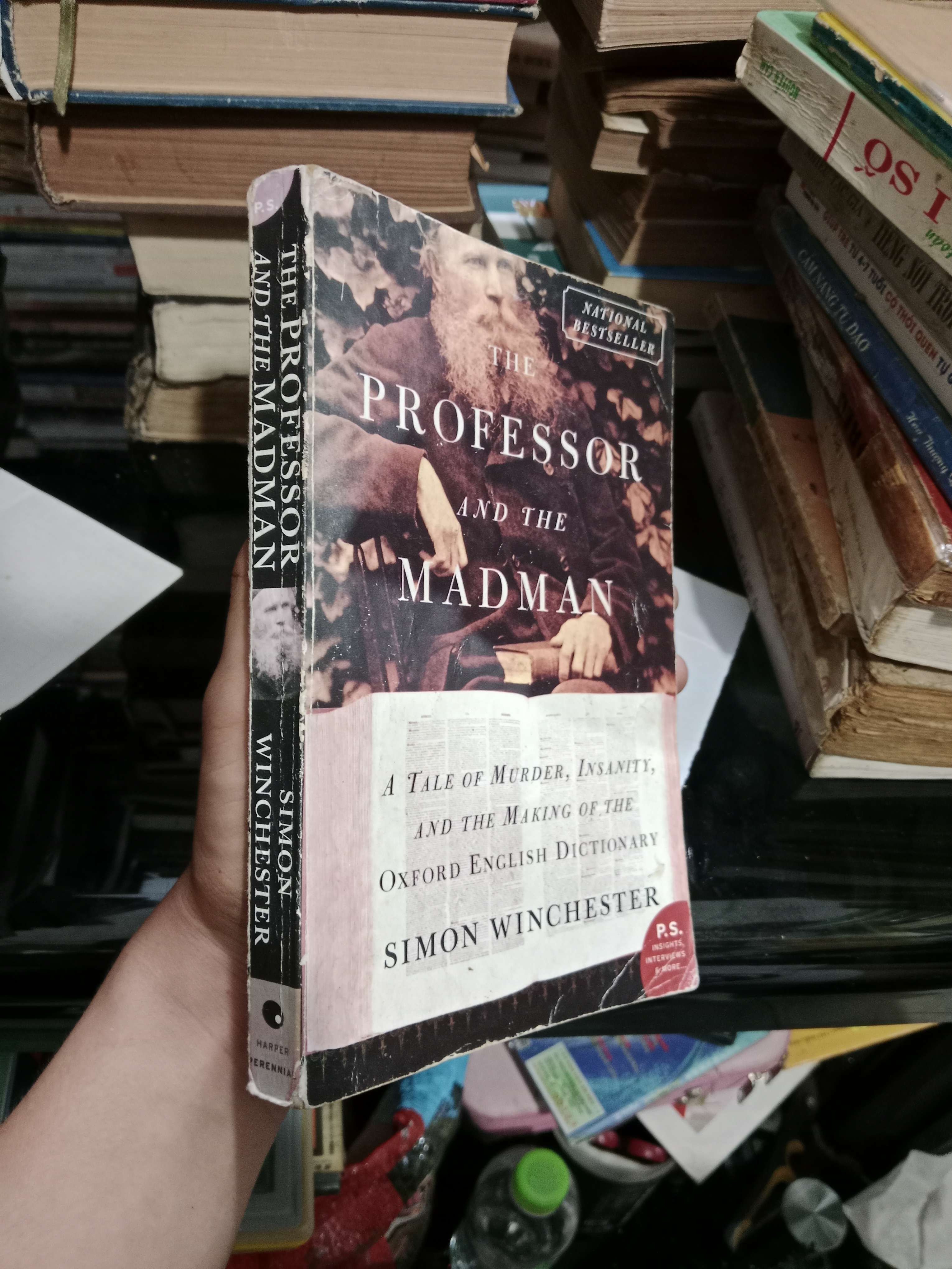 The Professor and the madam - Simon Winchester 2005 mới 80% (Sách ngoại) KSX